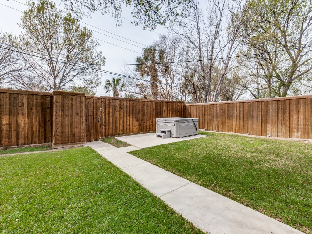 3564 Vinecrest Drive Dallas TX 75229