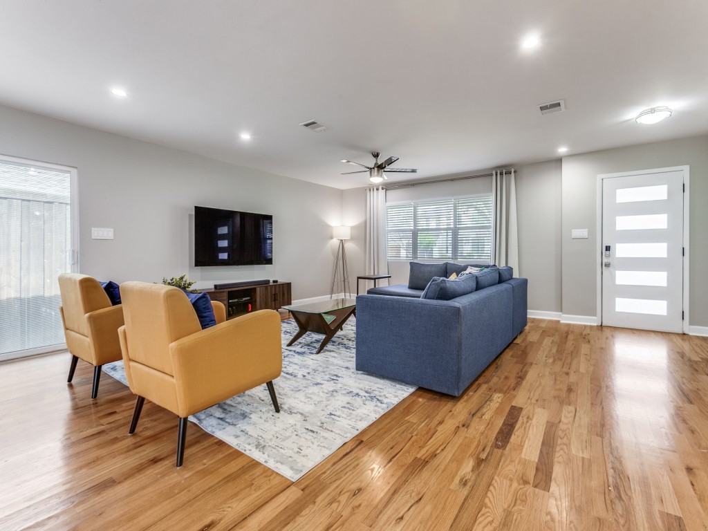 3564 Vinecrest Drive Dallas TX 75229