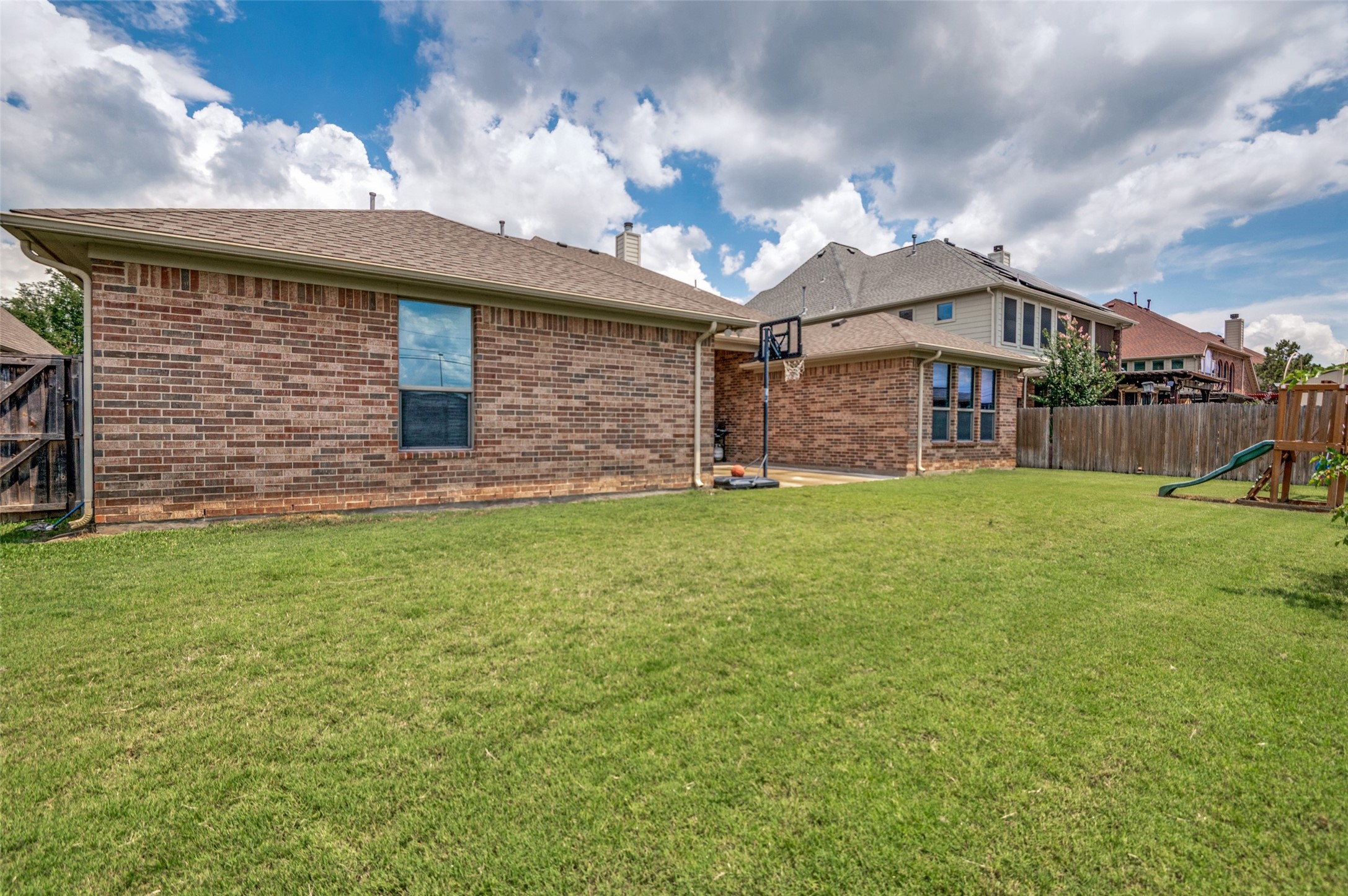 7239 Cana Grand Prairie TX 75054