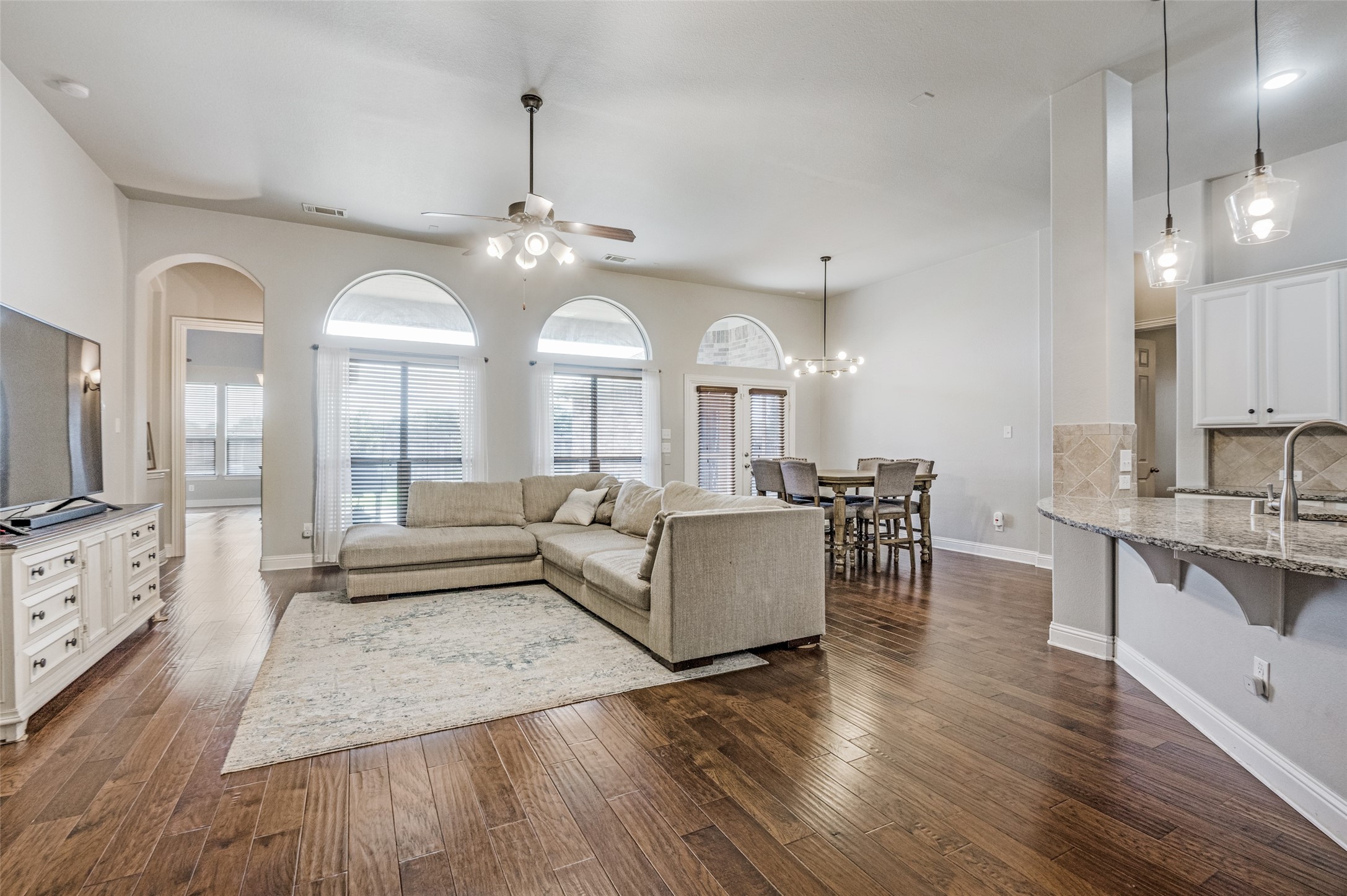 7239 Cana Grand Prairie TX 75054