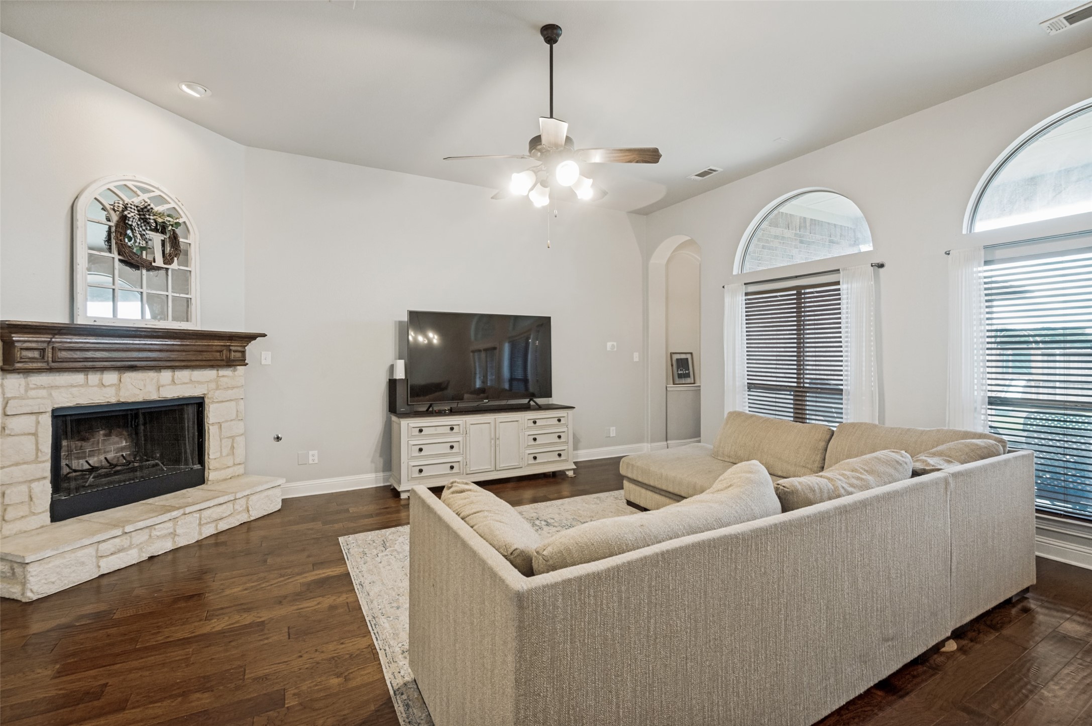 7239 Cana Grand Prairie TX 75054