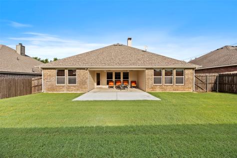 138 Liberty Way Waxahachie TX 75167