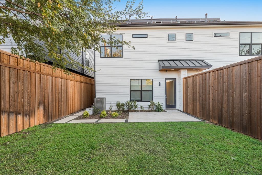 5623 Winton Street Dallas TX 75206