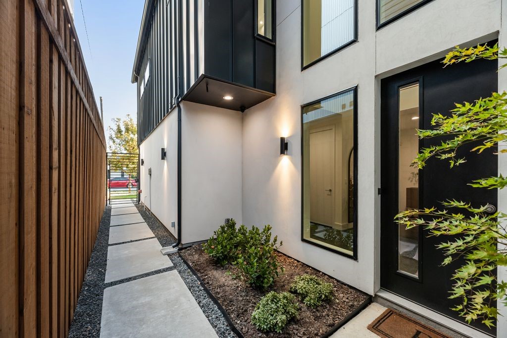 5623 Winton Street Dallas TX 75206