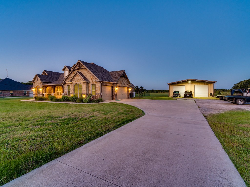 917 S County Road 810 Alvarado TX 76009