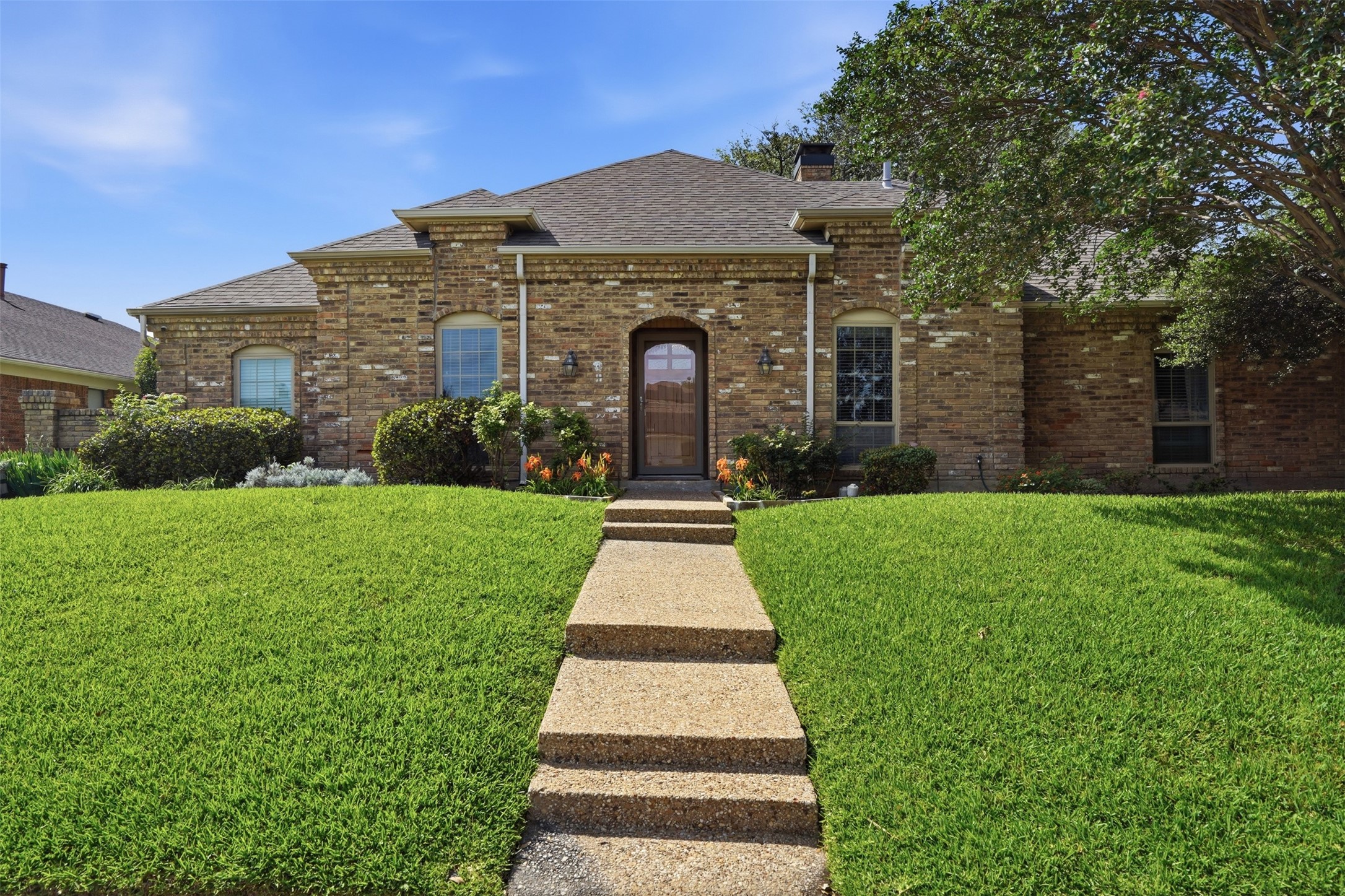 2247 Valley Mill Carrollton TX 75006