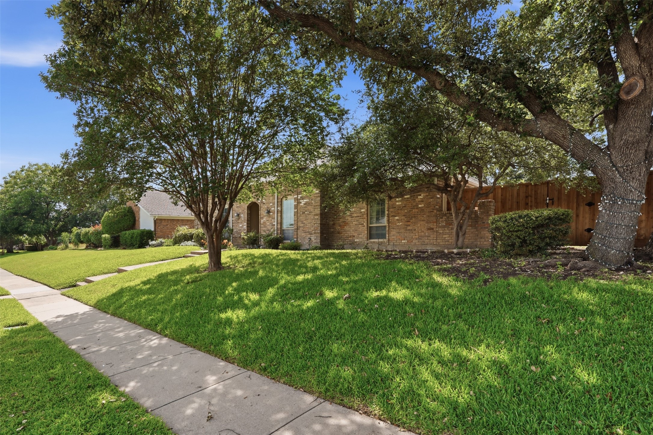 2247 Valley Mill Carrollton TX 75006