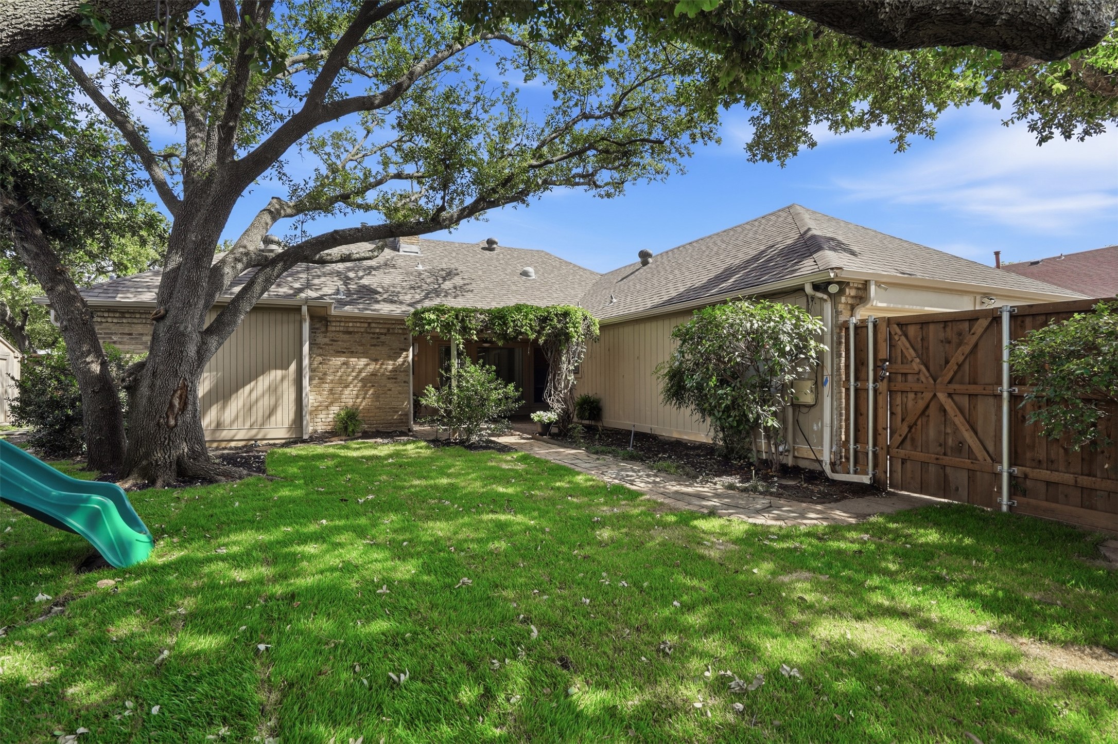 2247 Valley Mill Carrollton TX 75006