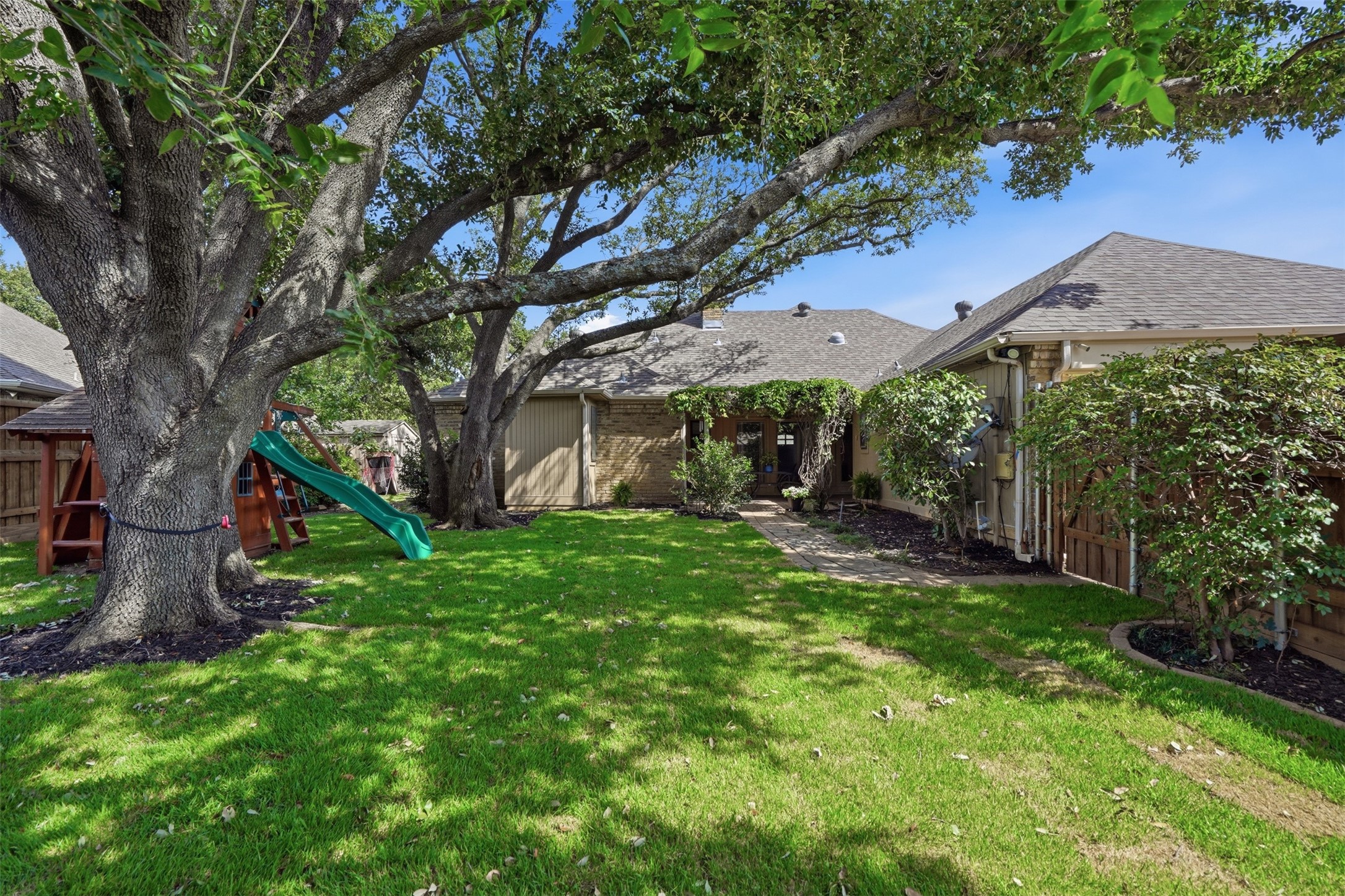 2247 Valley Mill Carrollton TX 75006