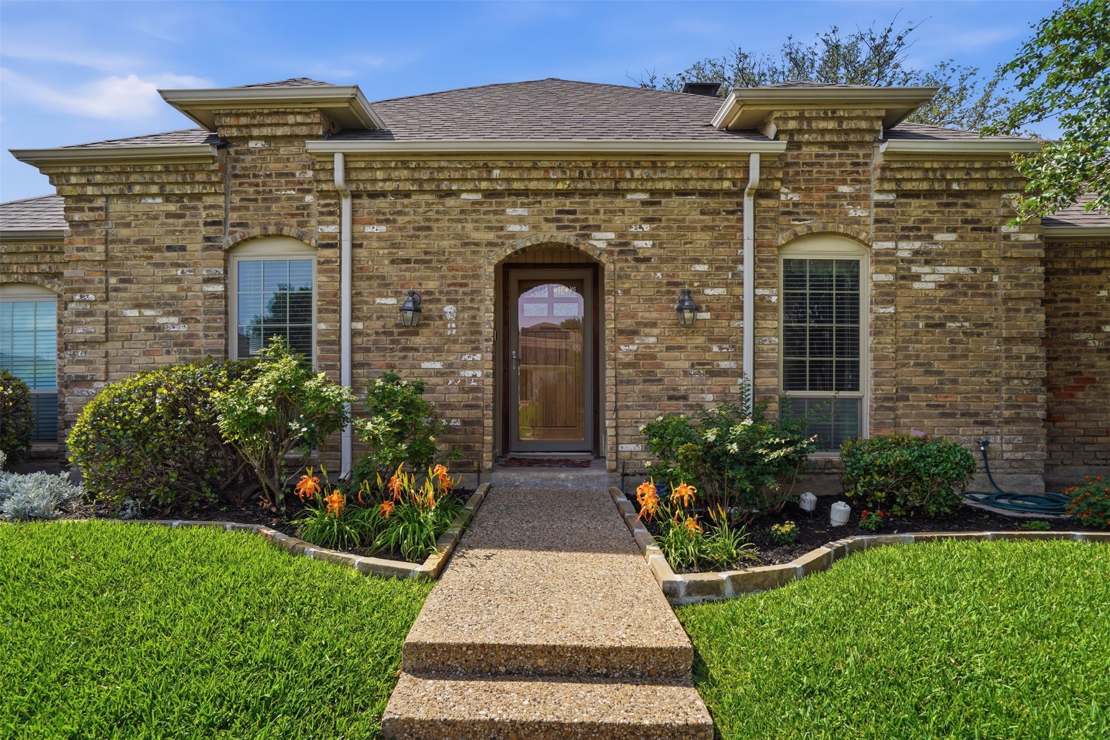 2247 Valley Mill Carrollton TX 75006