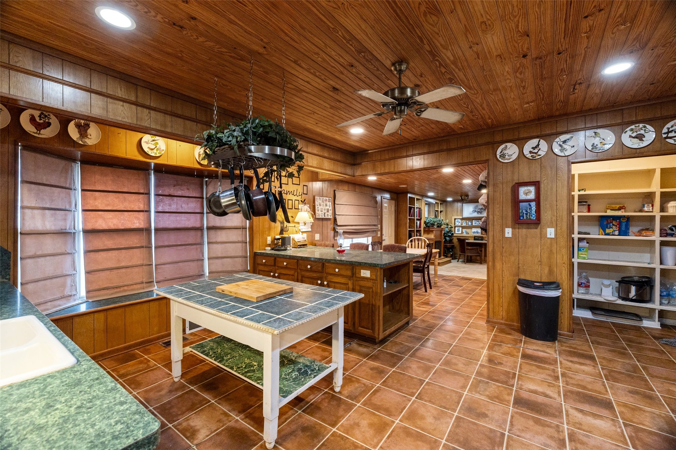 201 N 1st Street Cranfills Gap TX 76637