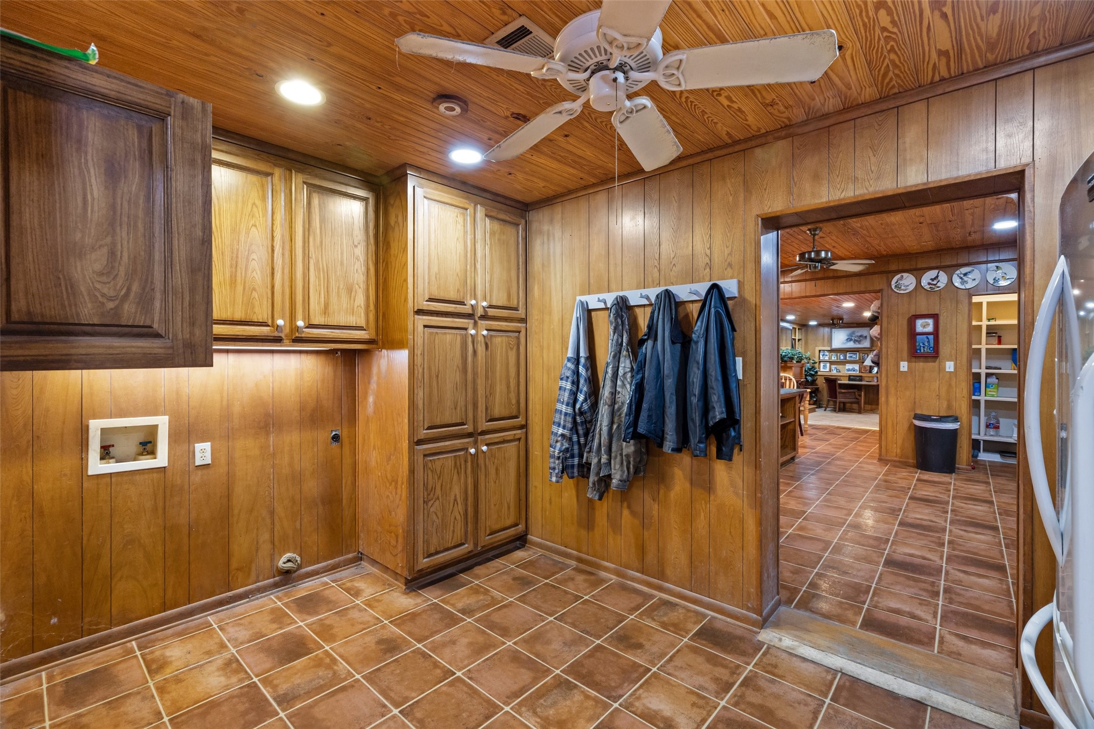 201 N 1st Street Cranfills Gap TX 76637