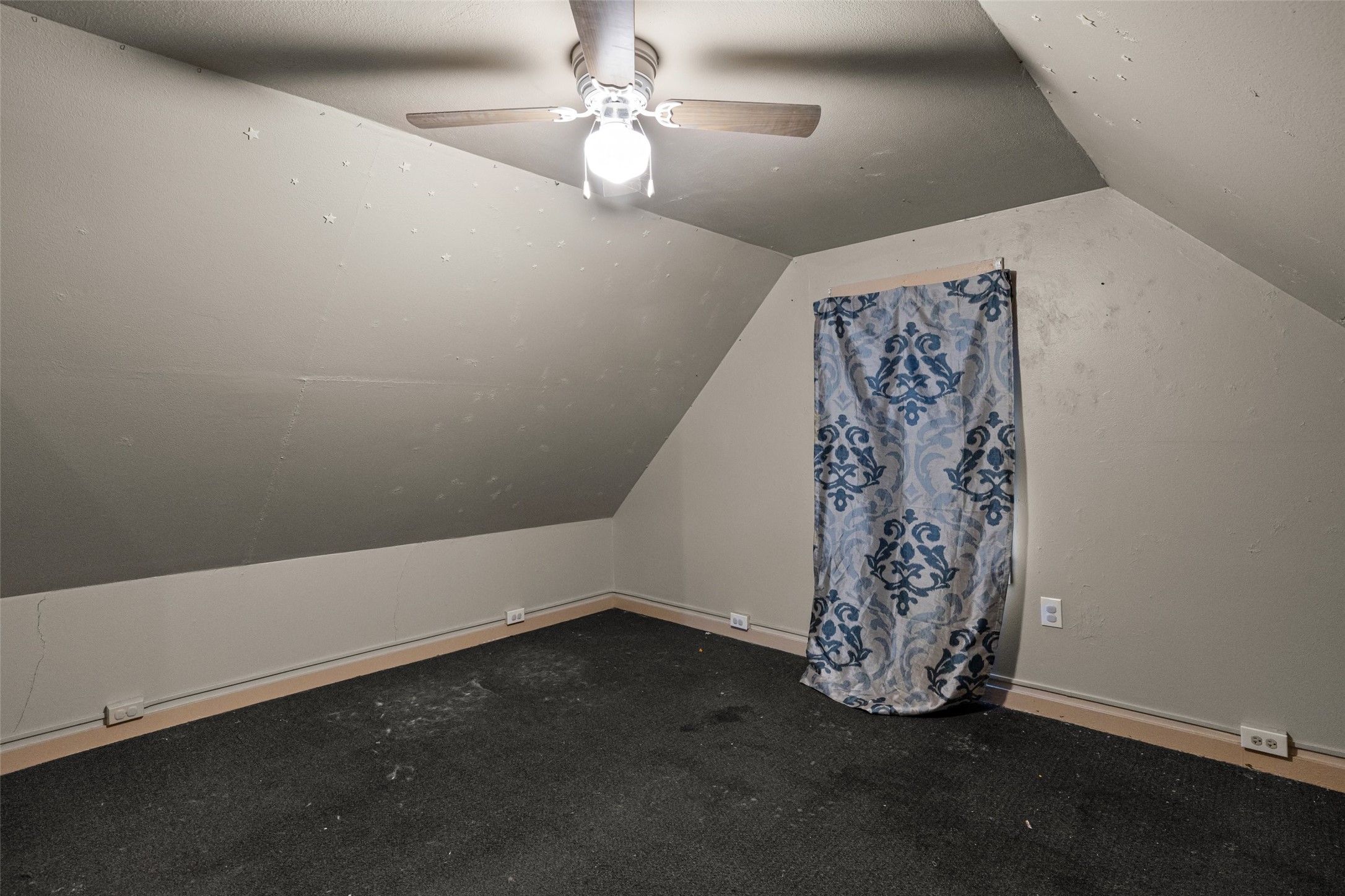 201 N 1st Street Cranfills Gap TX 76637