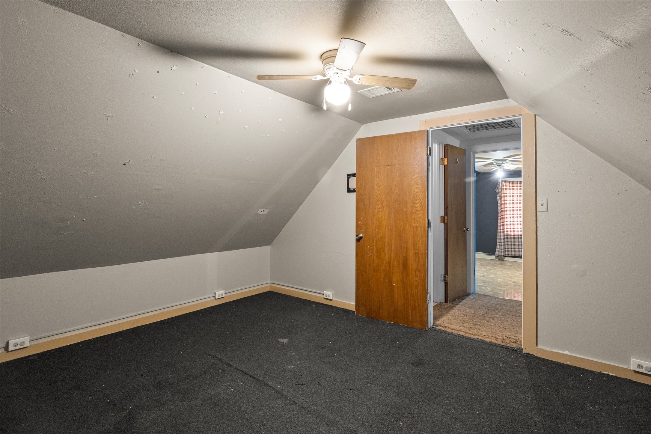 201 N 1st Street Cranfills Gap TX 76637