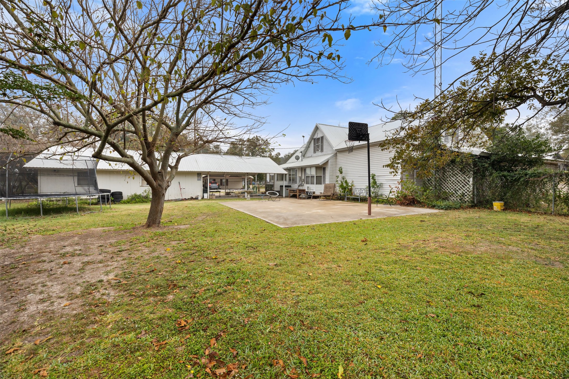 201 N 1st Street Cranfills Gap TX 76637
