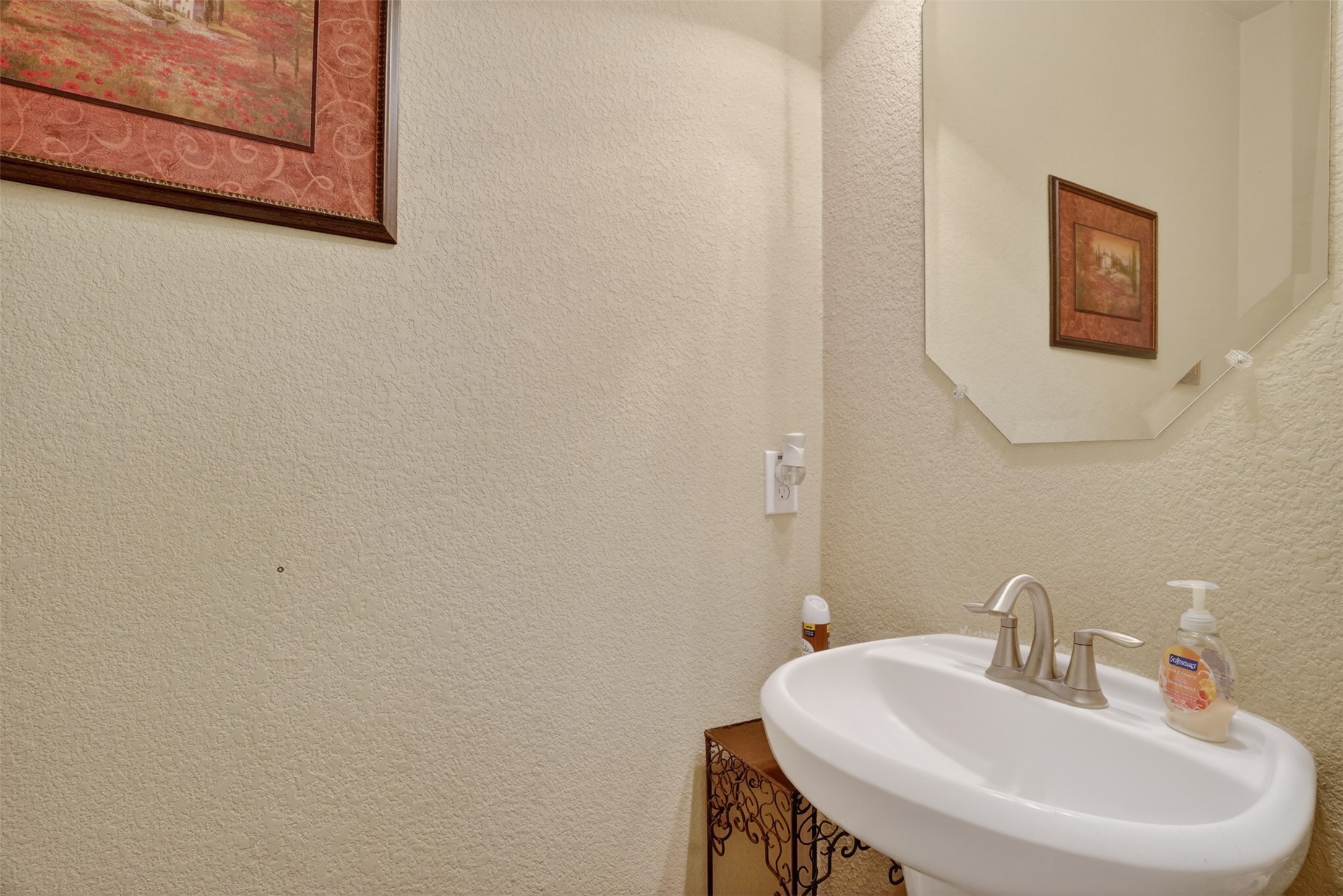 17 Tallwood Lane Edgecliff Village TX 76134