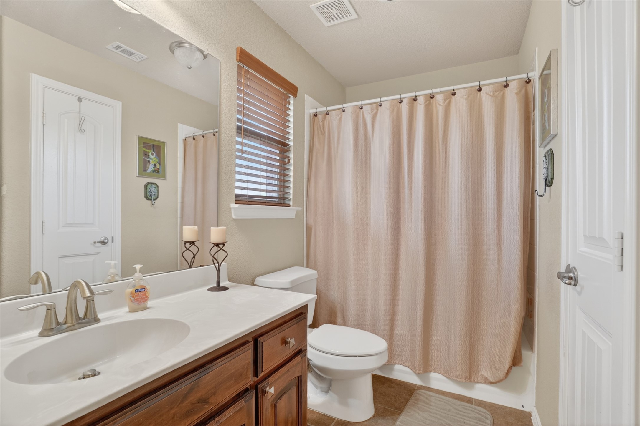 17 Tallwood Lane Edgecliff Village TX 76134