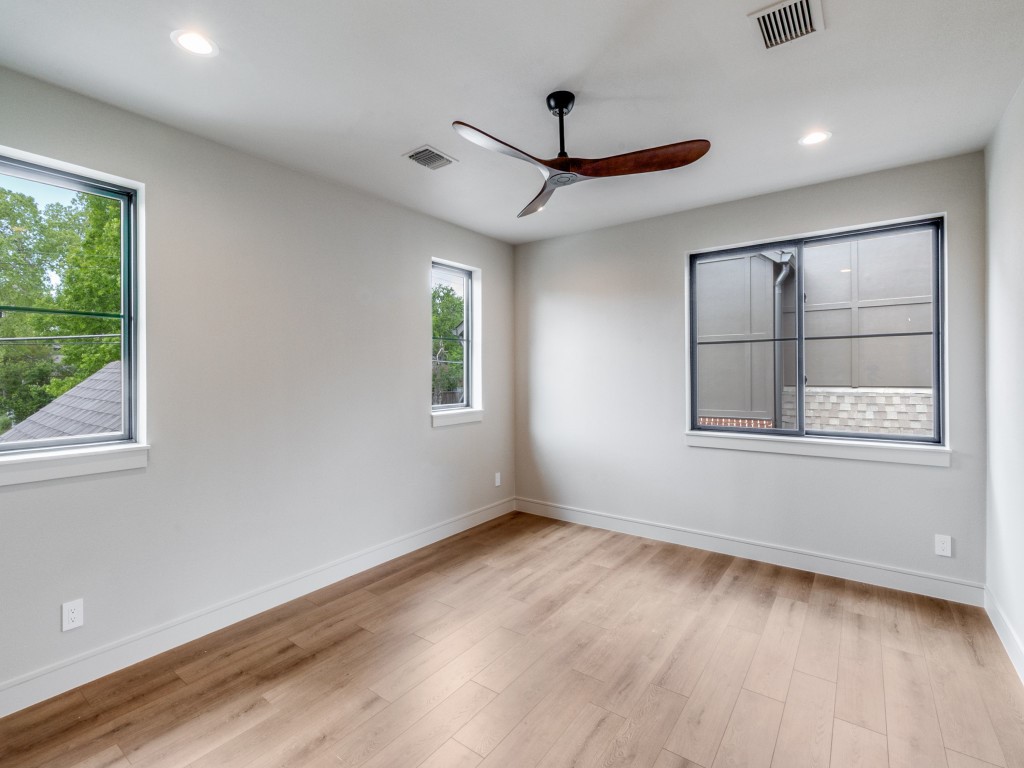 1622 Old Gate Lane Dallas TX 75218
