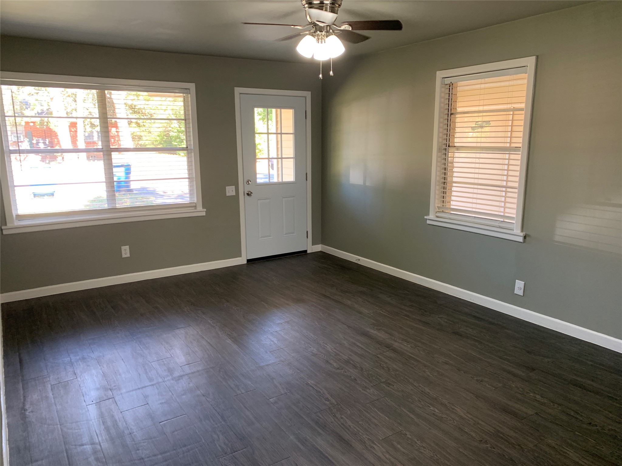 721 Barbara Street Athens TX 75751