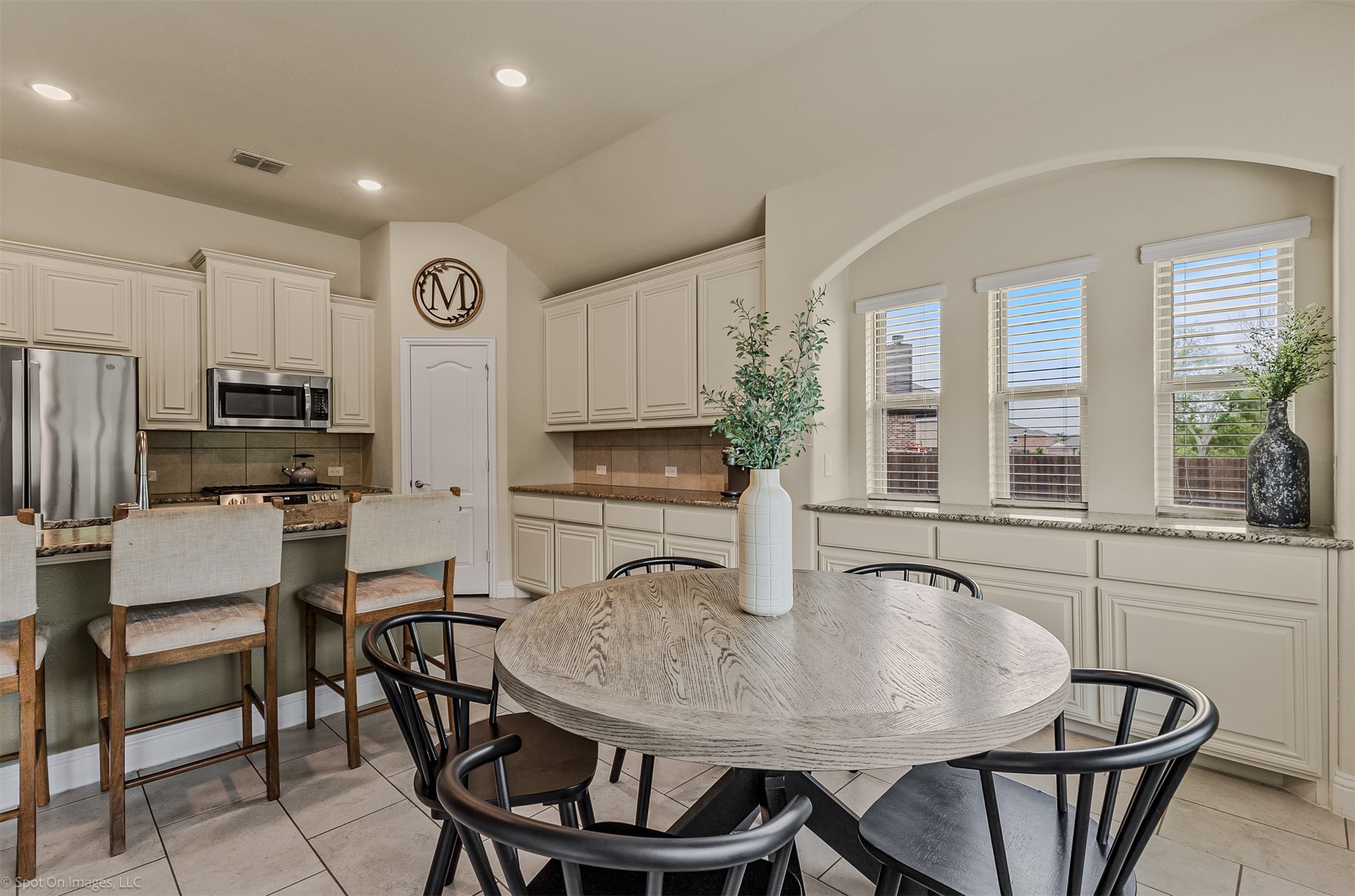 485 W Autumn Hill Bluff Lavon TX 75166