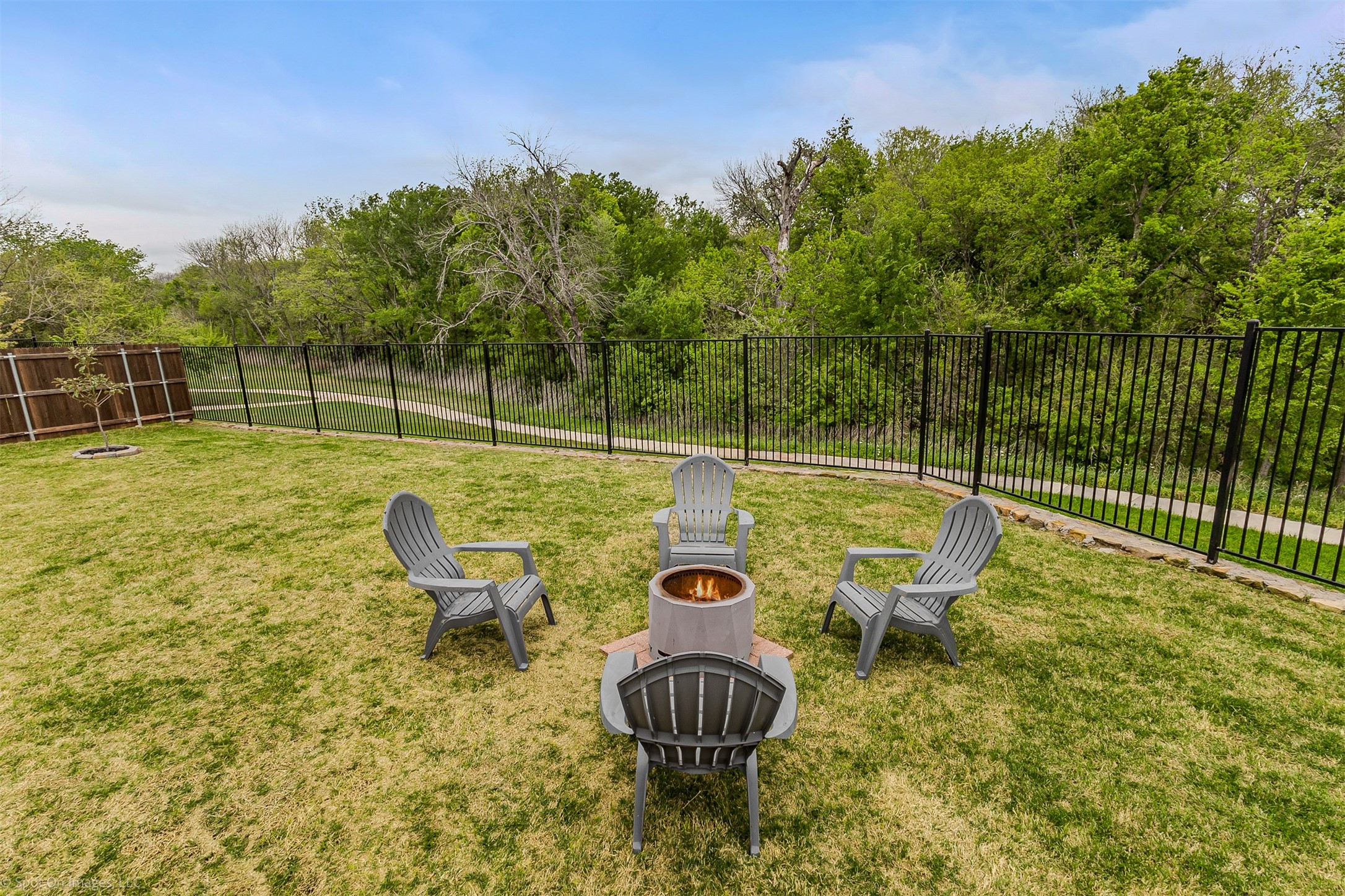 485 W Autumn Hill Bluff Lavon TX 75166