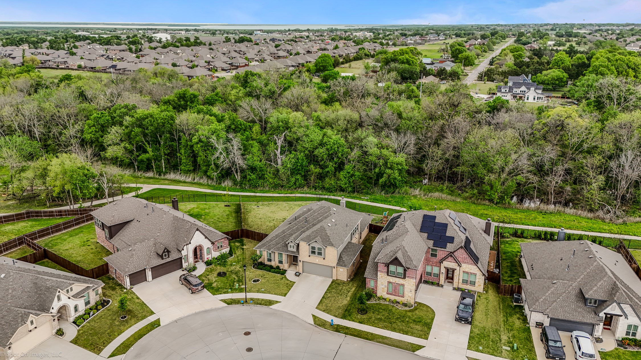 485 W Autumn Hill Bluff Lavon TX 75166