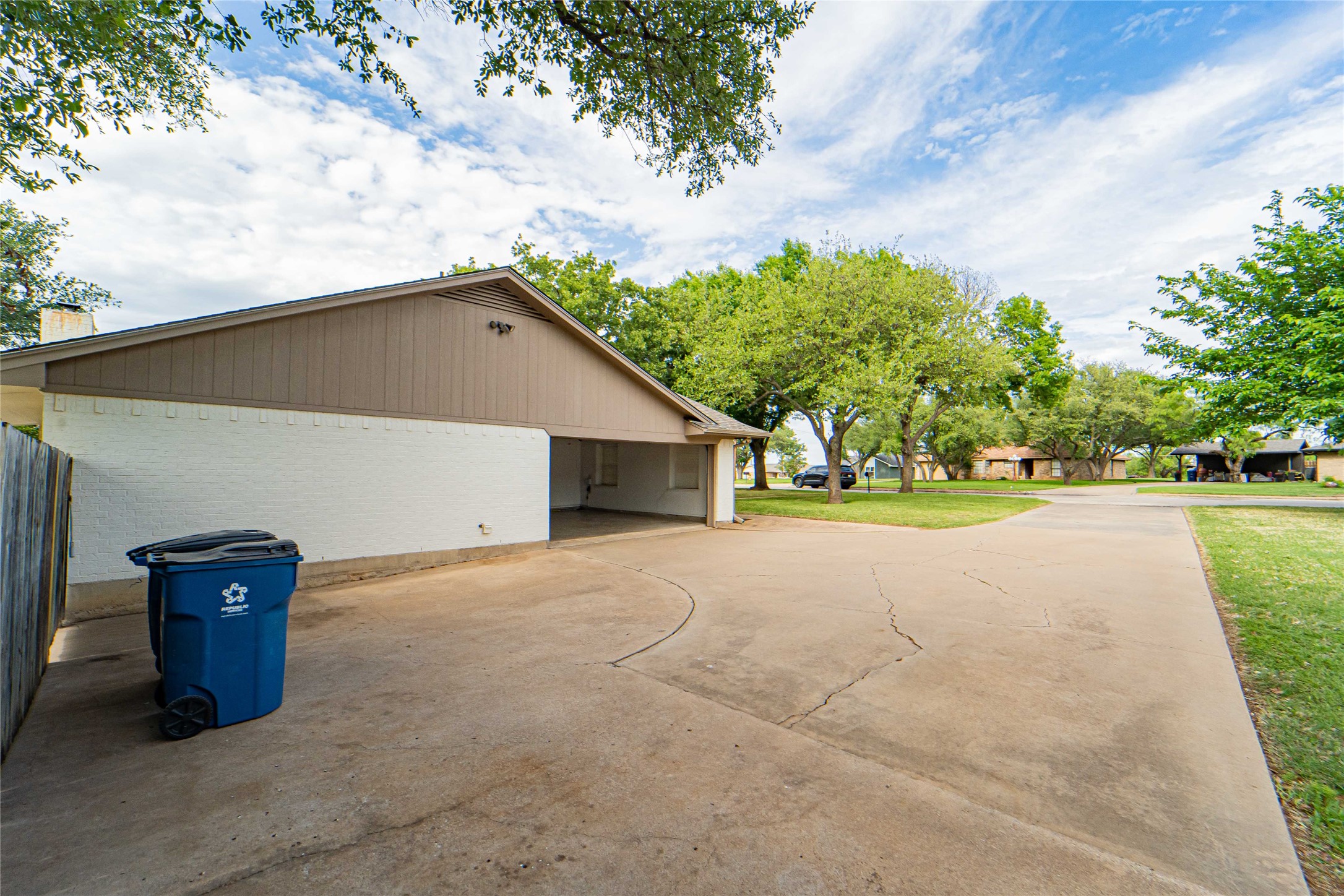 407 Ridge Road Breckenridge TX 76424