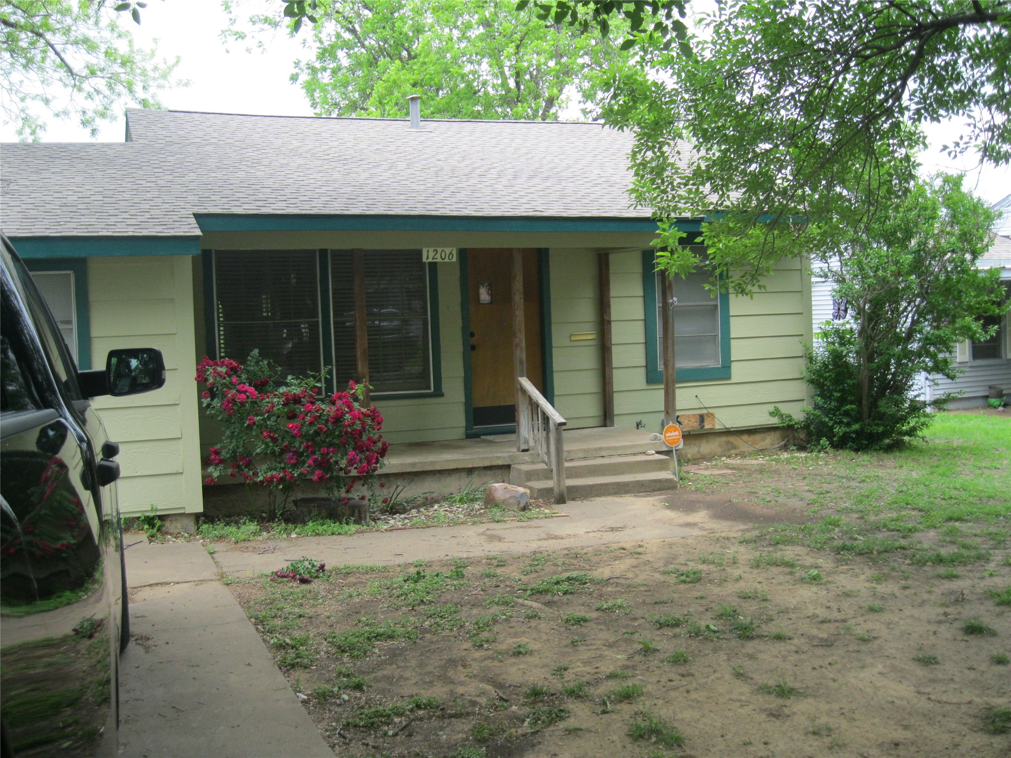 1206 W Dyer Street Breckenridge TX 76424