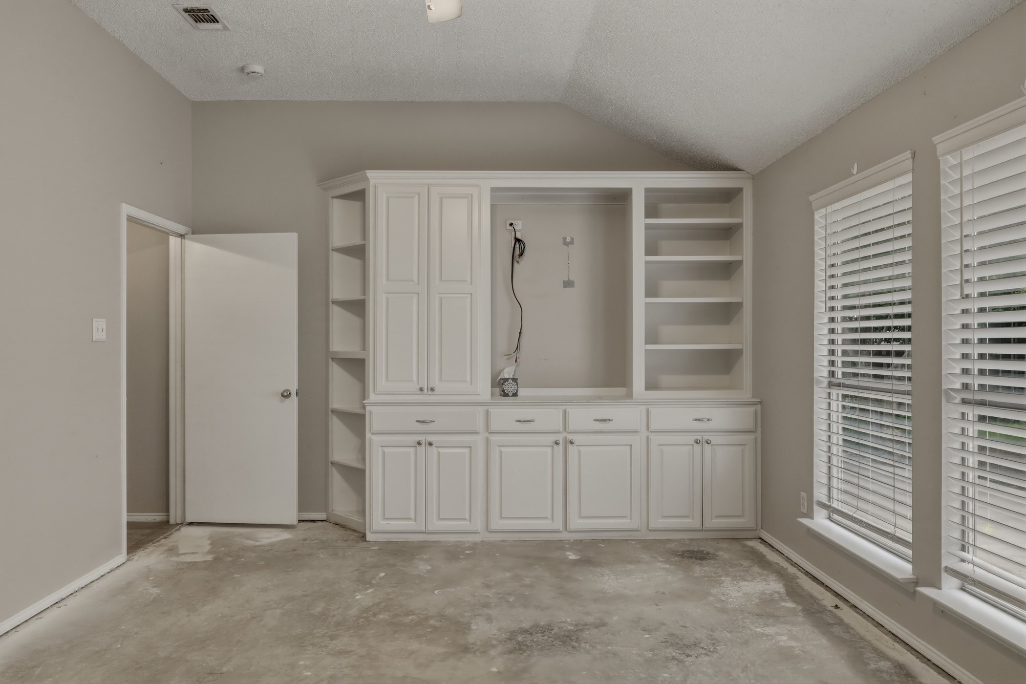 1714 Crestmeadow Lane Mansfield TX 76063