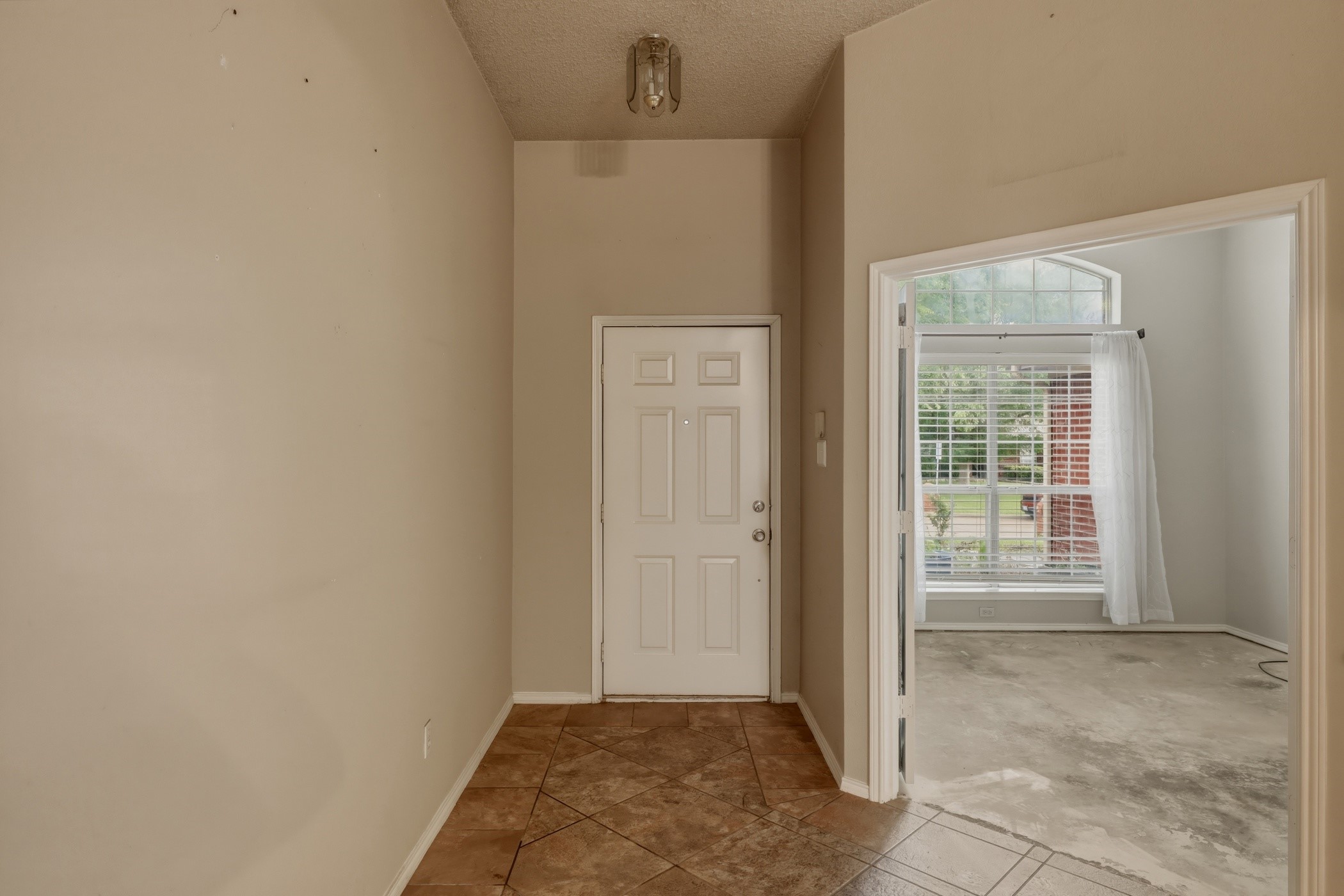 1714 Crestmeadow Lane Mansfield TX 76063