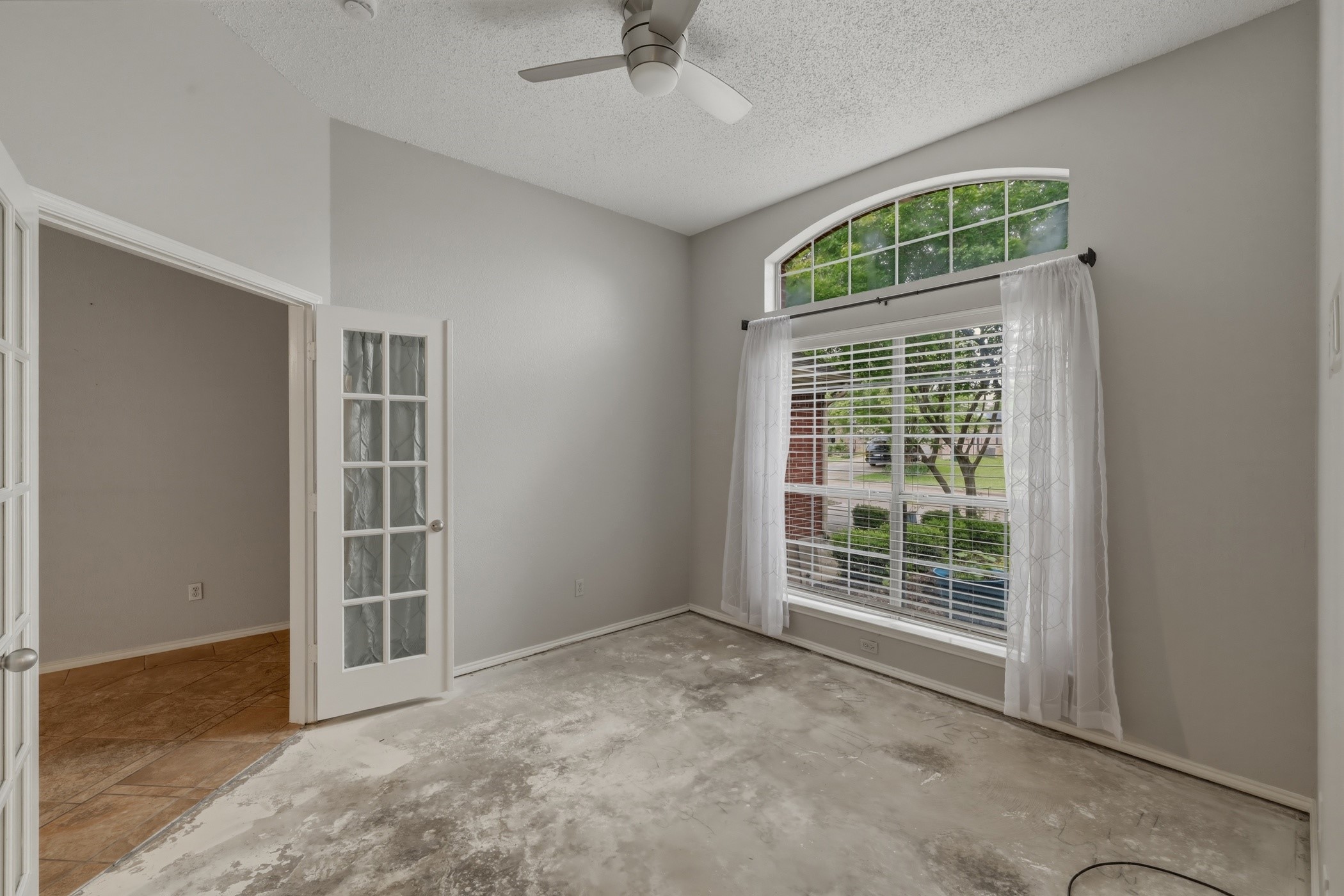 1714 Crestmeadow Lane Mansfield TX 76063