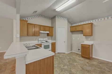 1714 Crestmeadow Lane Mansfield TX 76063