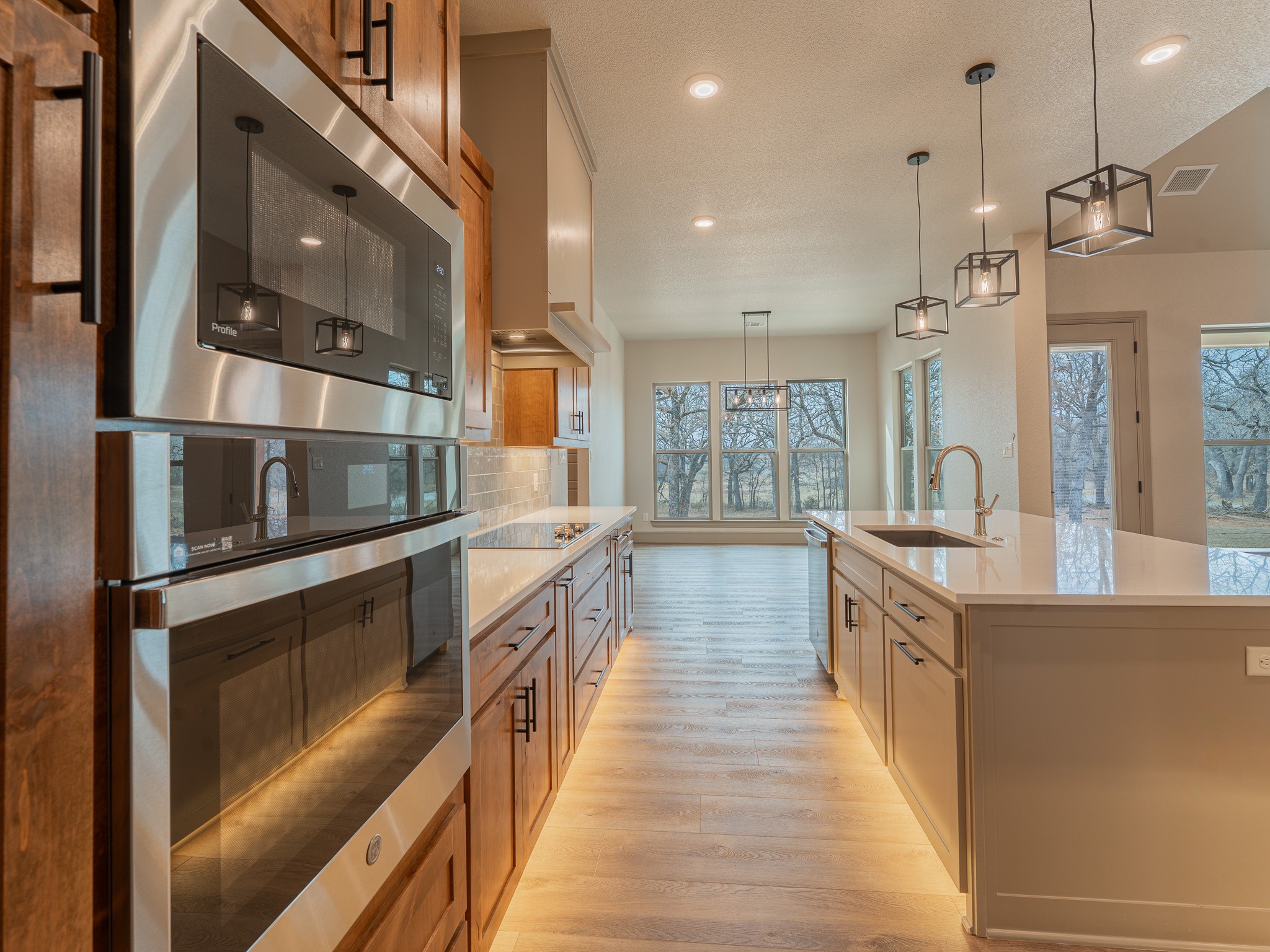 190 County Road 3451 Paradise TX 76073