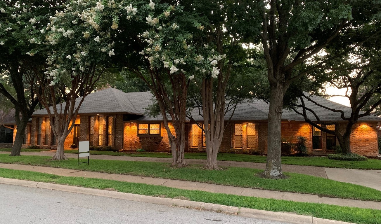 2801 Apple Valley Drive Garland TX 75043