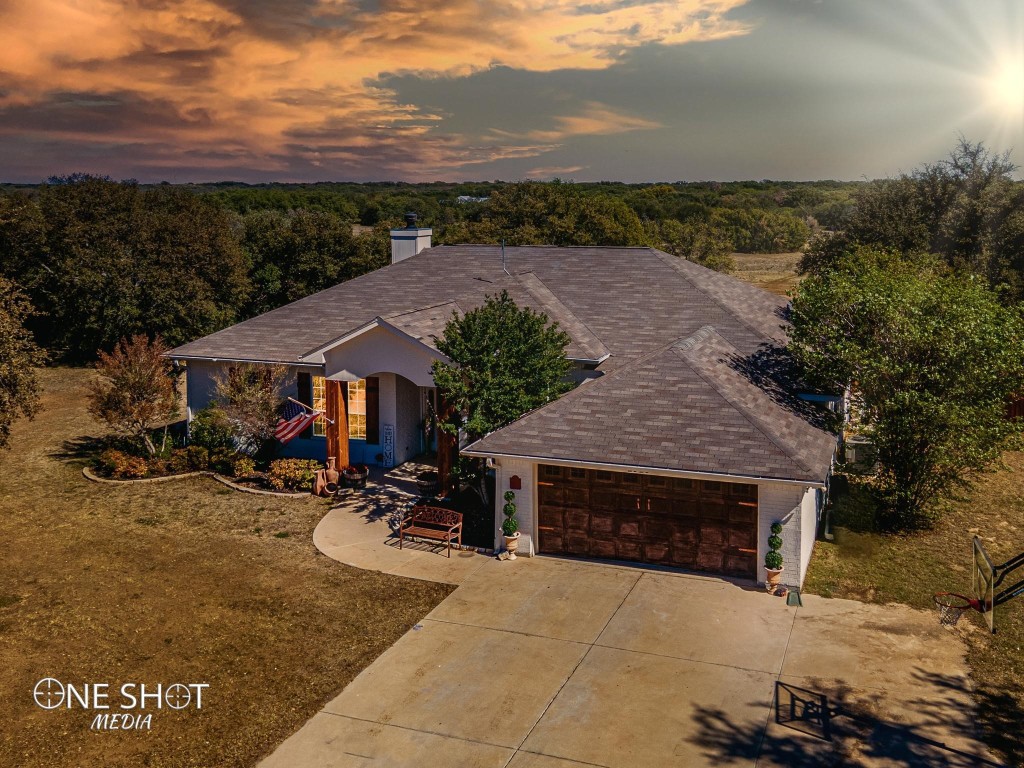 2325 Thomas Drive Brownwood TX 76801