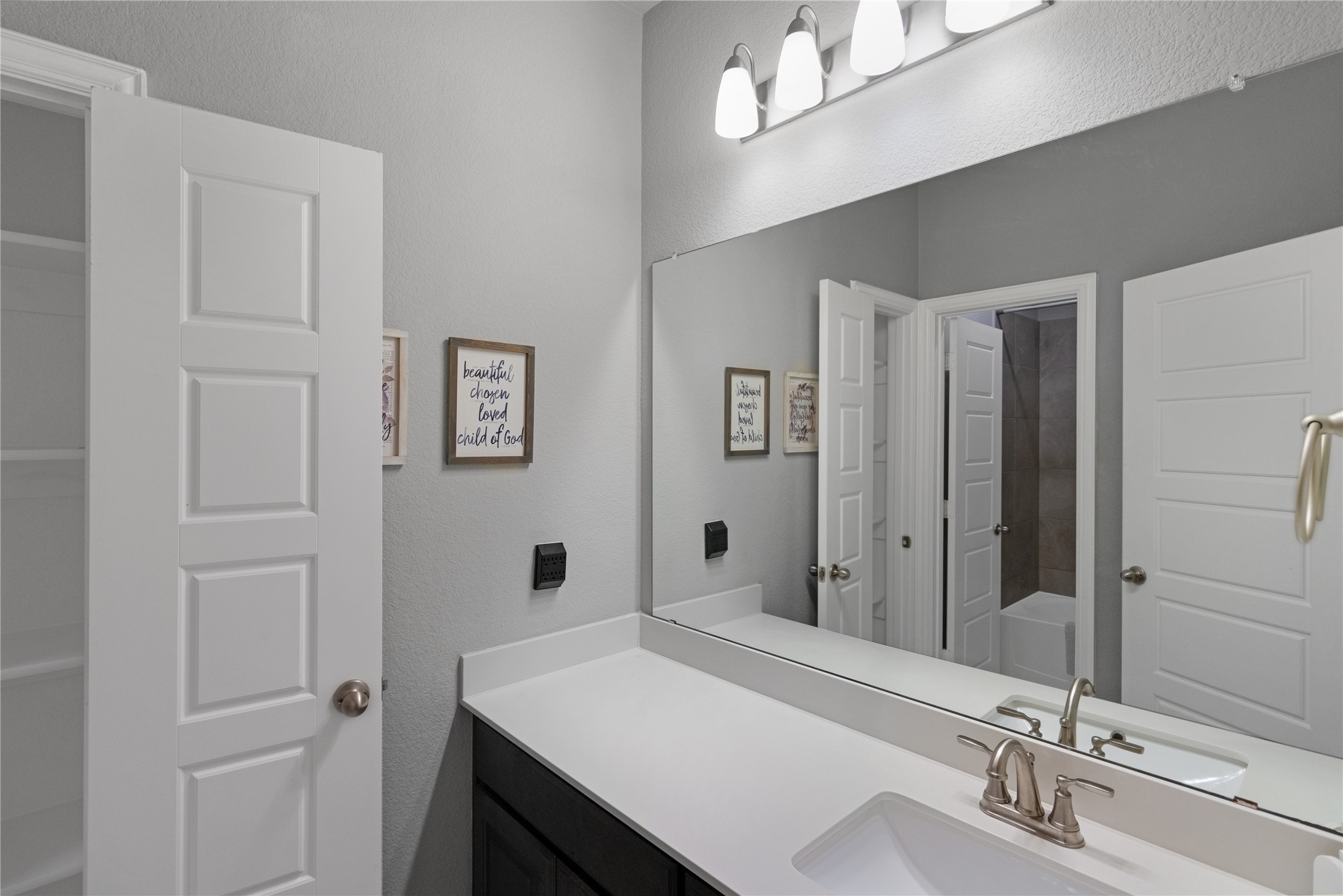 1017 Ranger Drive Desoto TX 75115