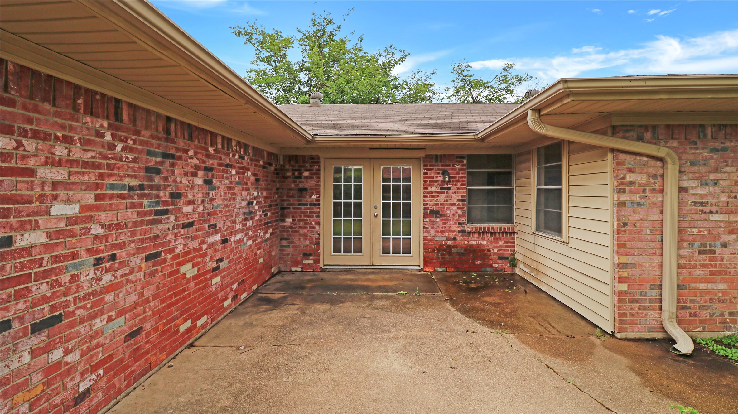 415 E Mona Avenue Duncanville TX 75137