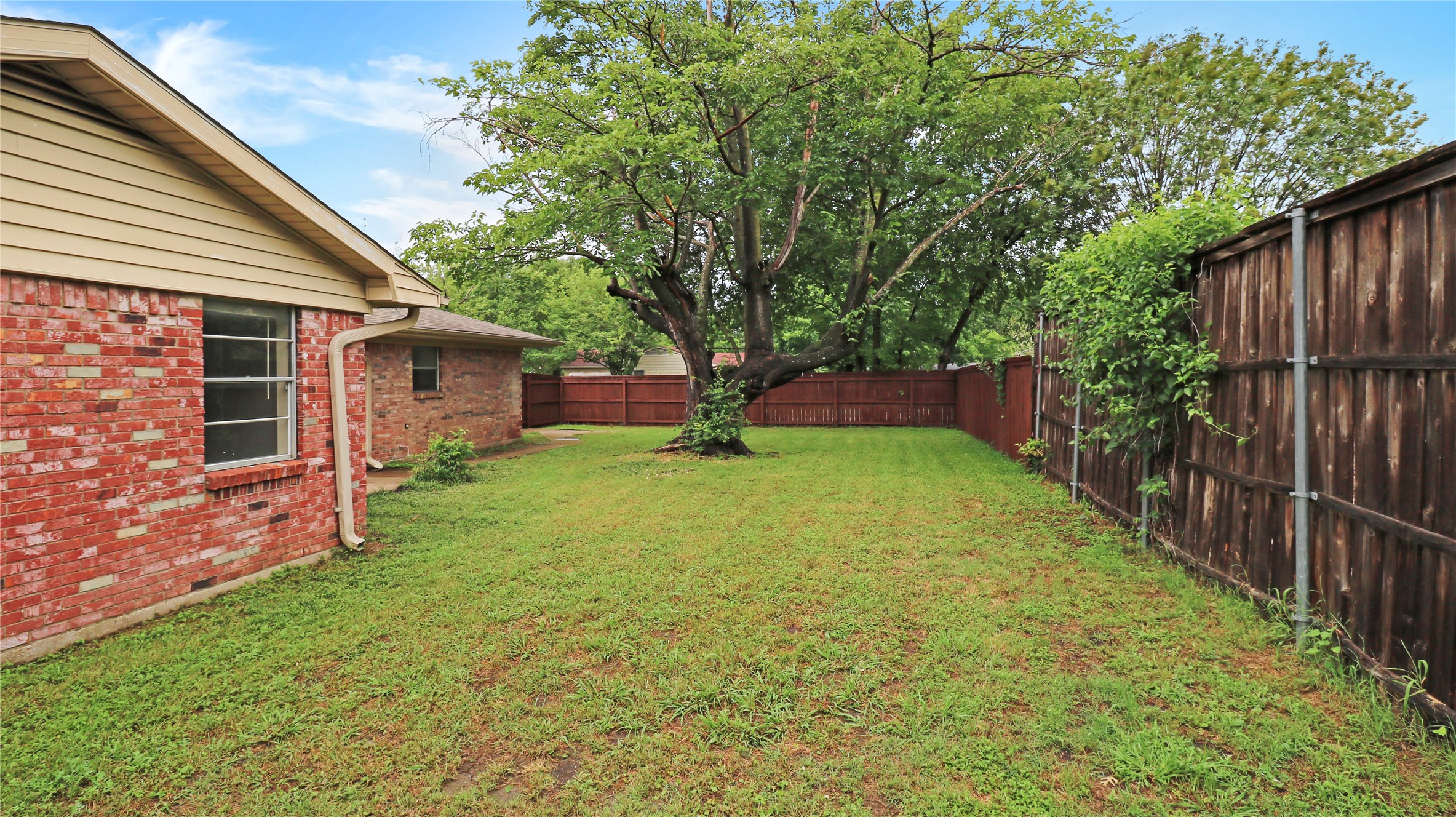 415 E Mona Avenue Duncanville TX 75137