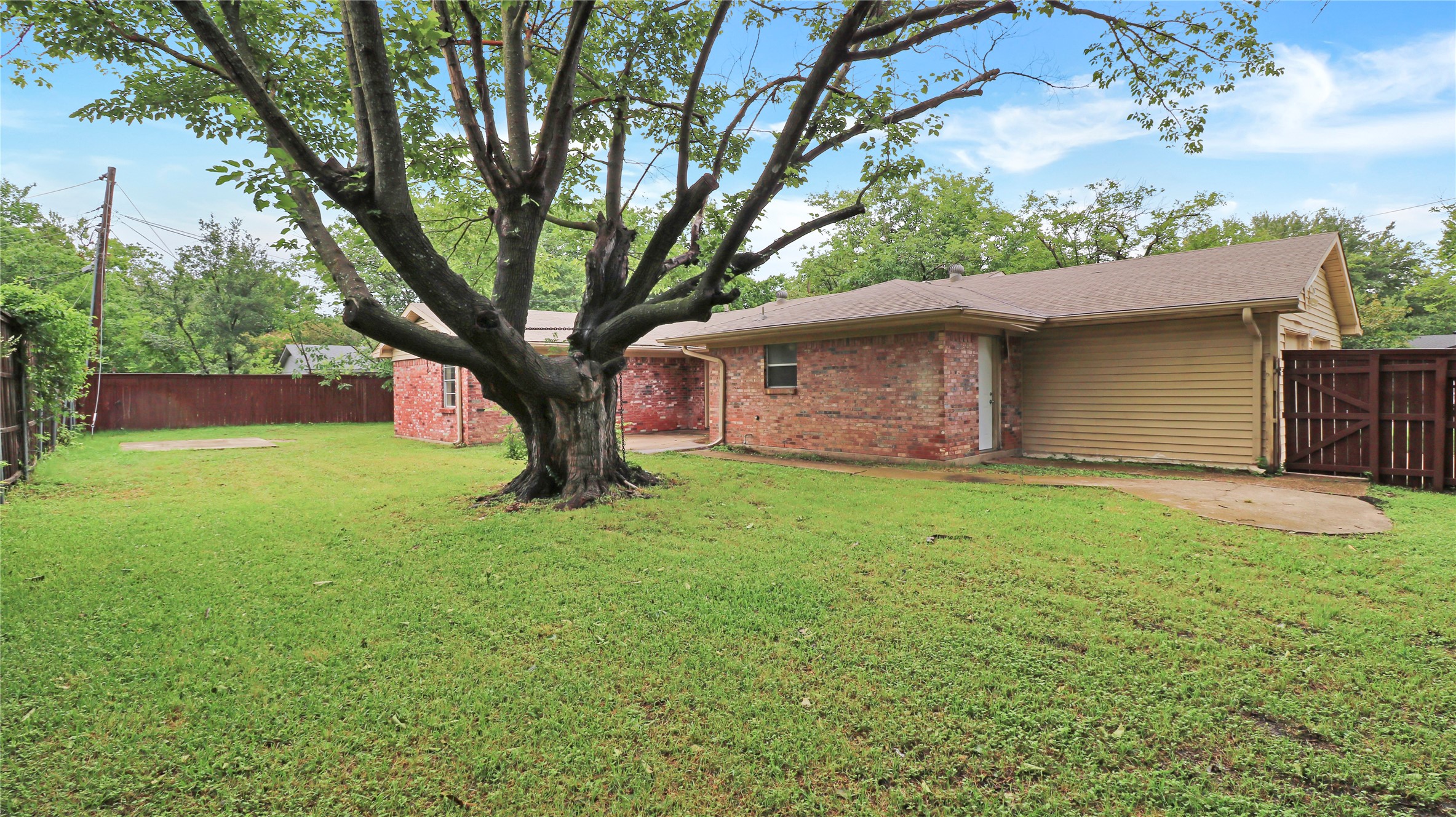 415 E Mona Avenue Duncanville TX 75137