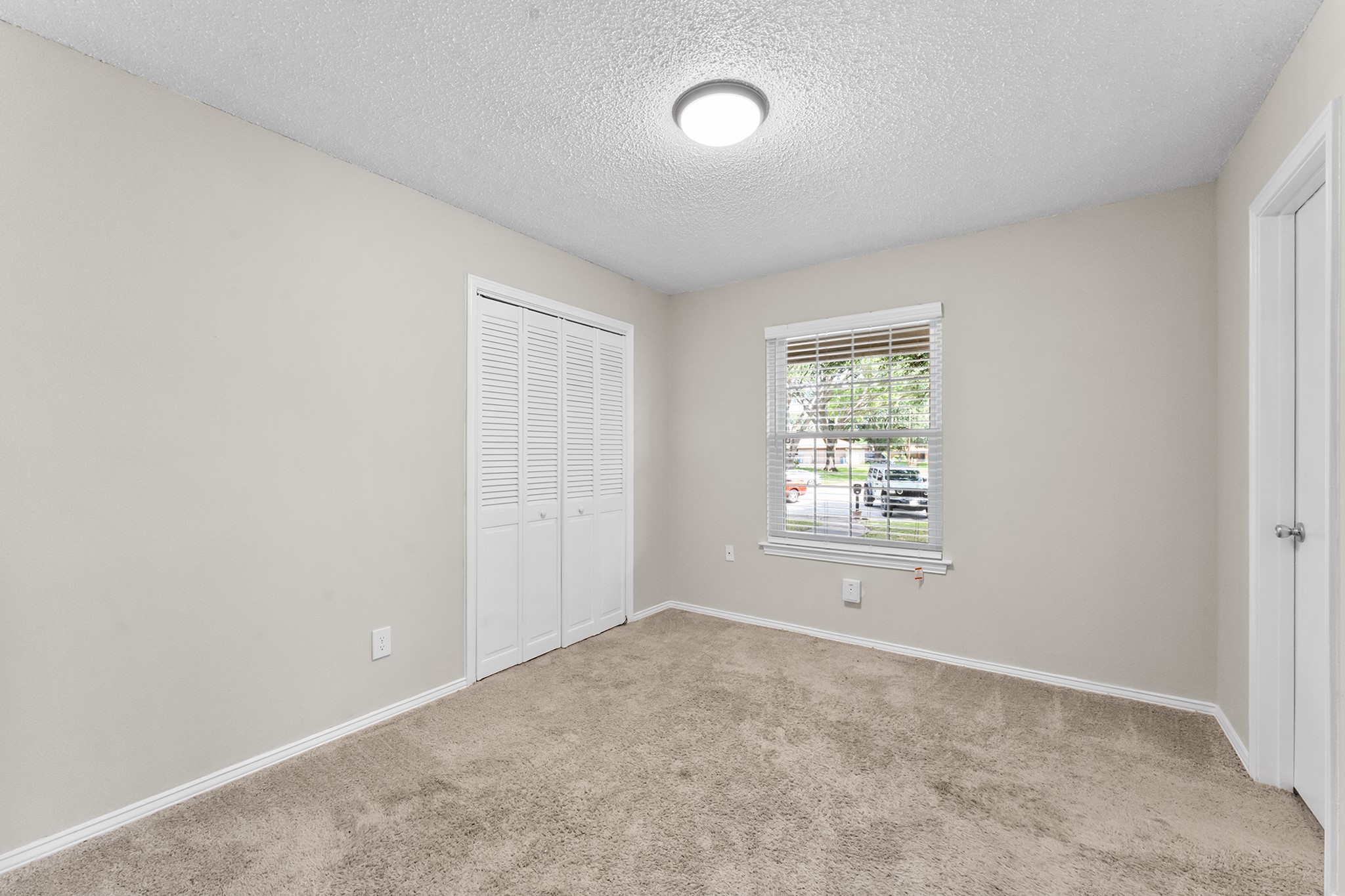426 Brook Hollow Circle Desoto TX 75115