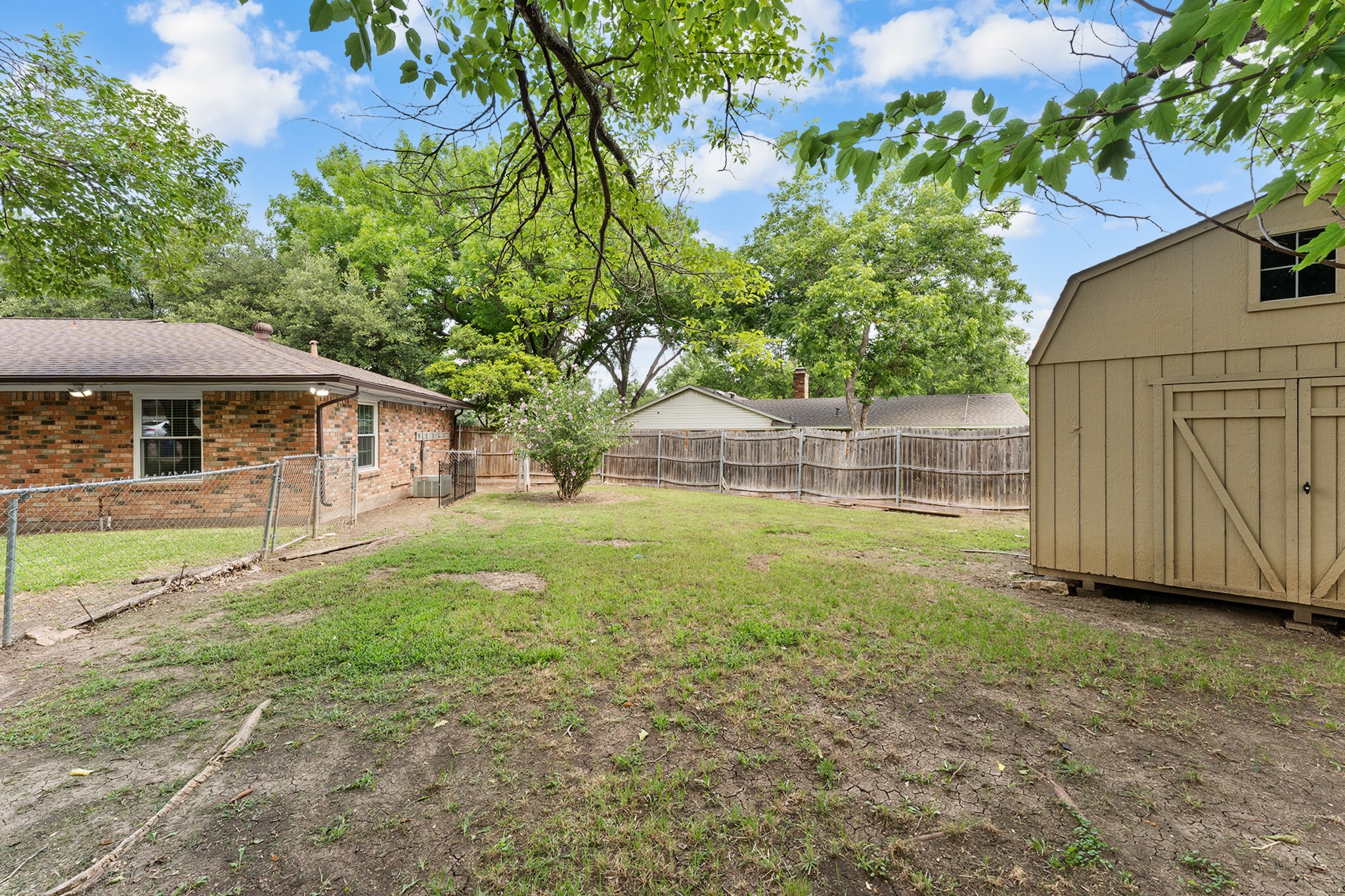 426 Brook Hollow Circle Desoto TX 75115