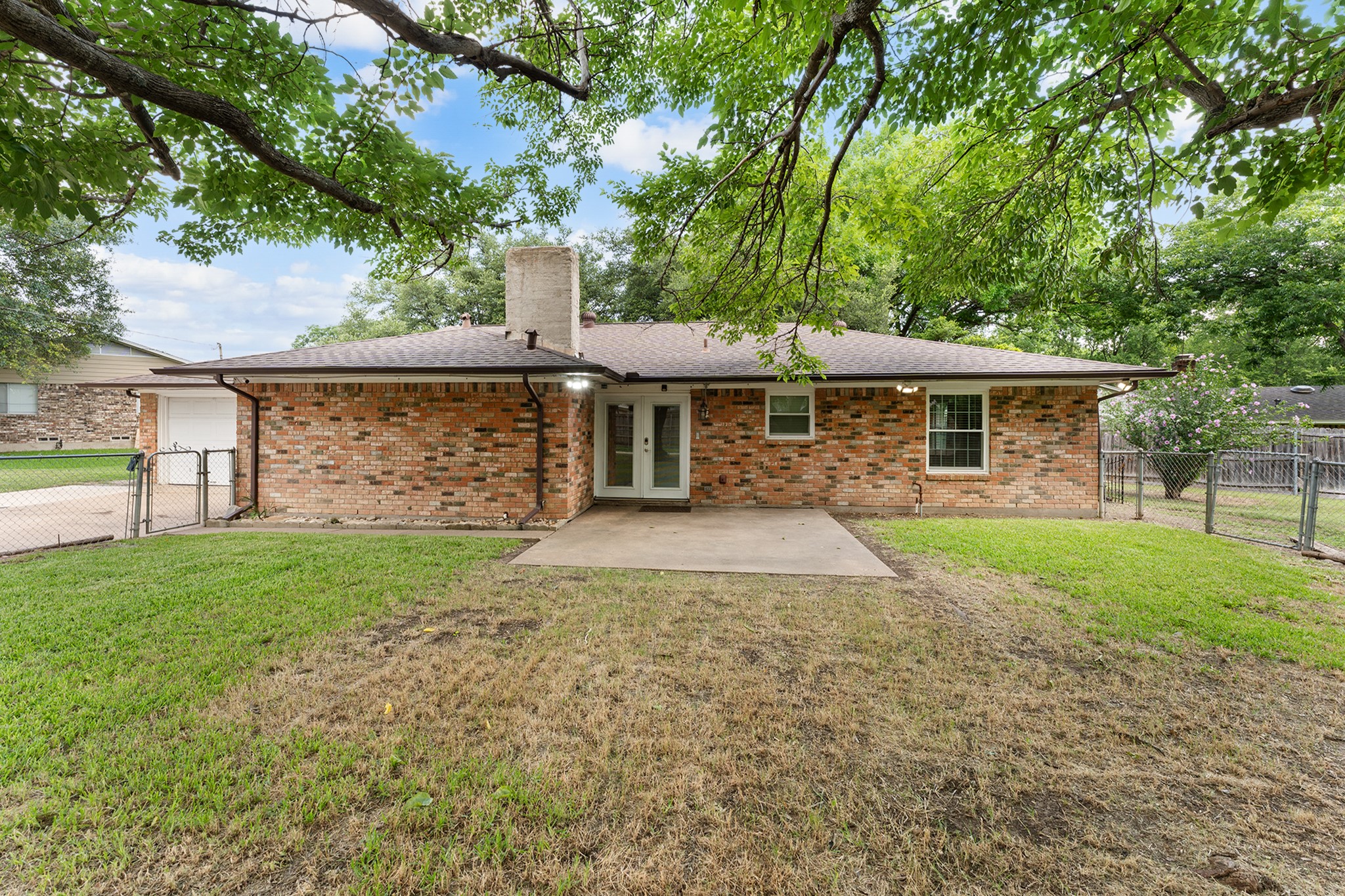 426 Brook Hollow Circle Desoto TX 75115