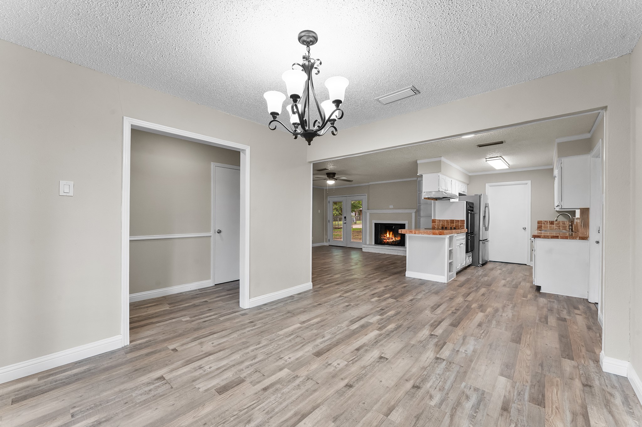 426 Brook Hollow Circle Desoto TX 75115