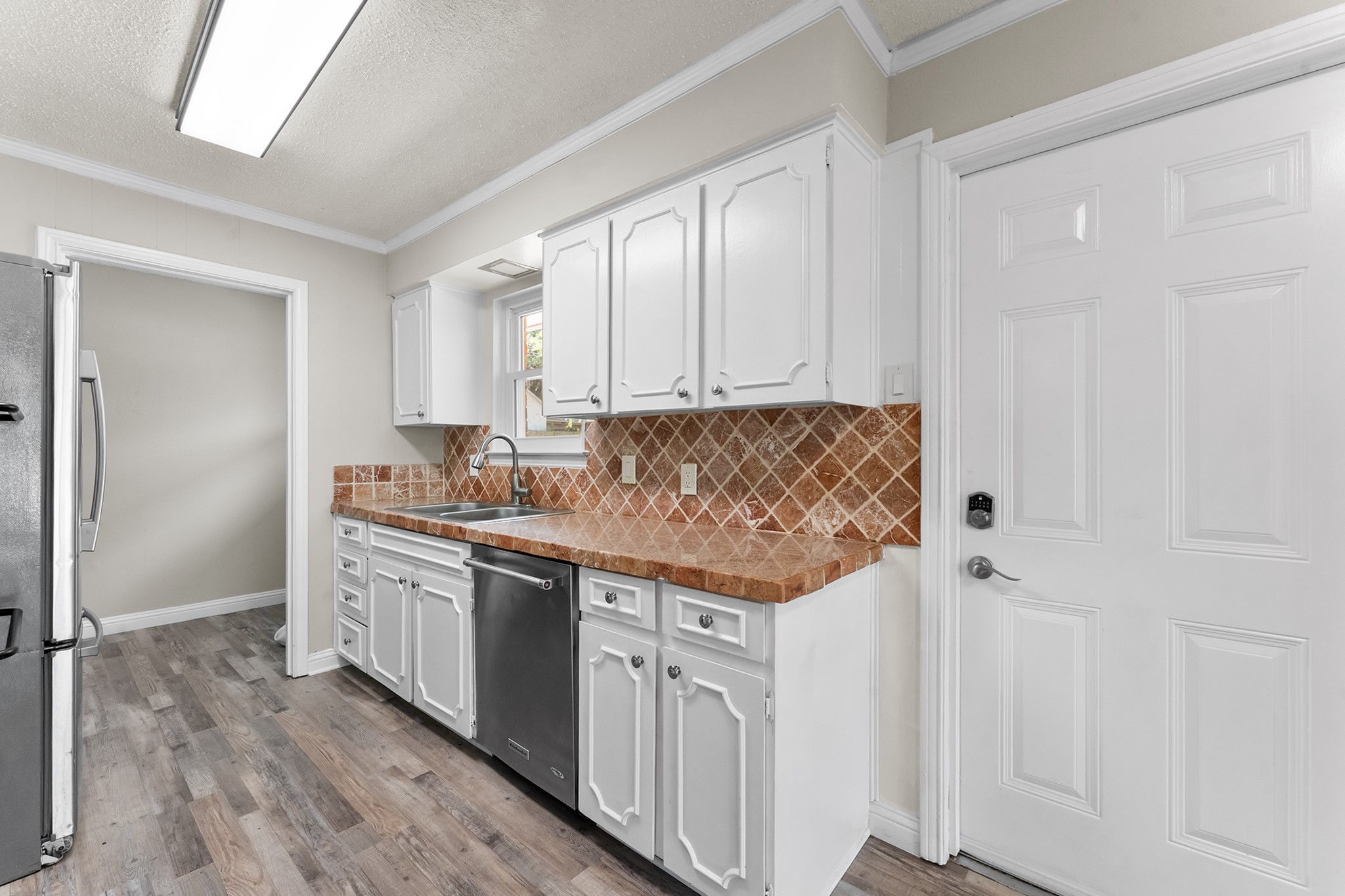 426 Brook Hollow Circle Desoto TX 75115