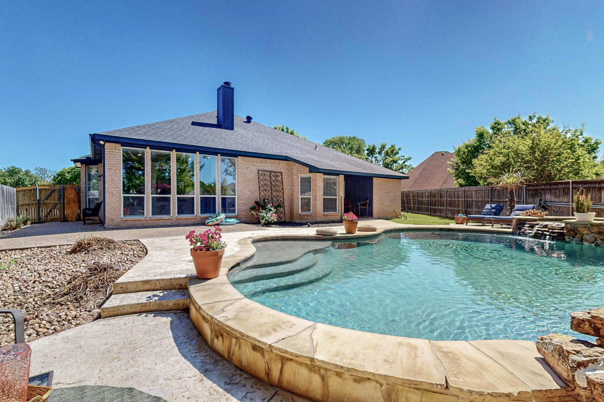 9201 Glenhaven Court North Richland Hills TX 76182