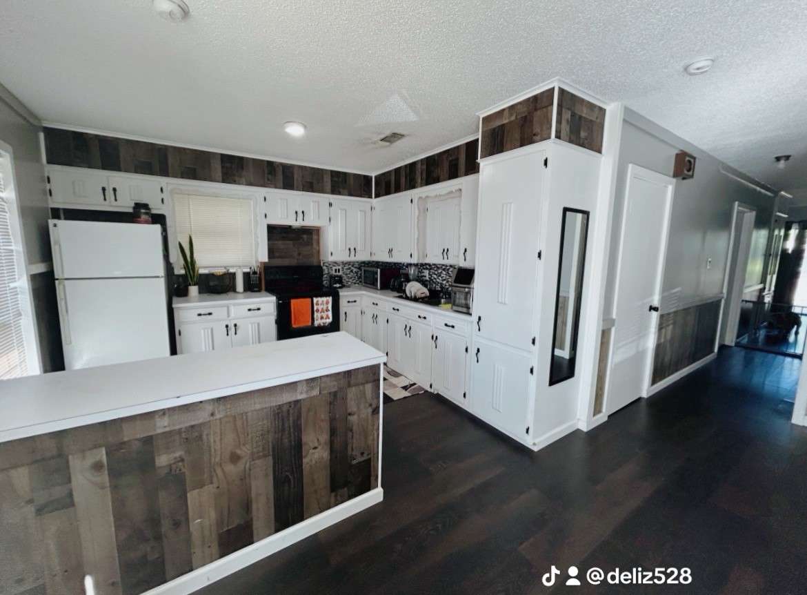 715 W Monterey Street Denison TX 75020