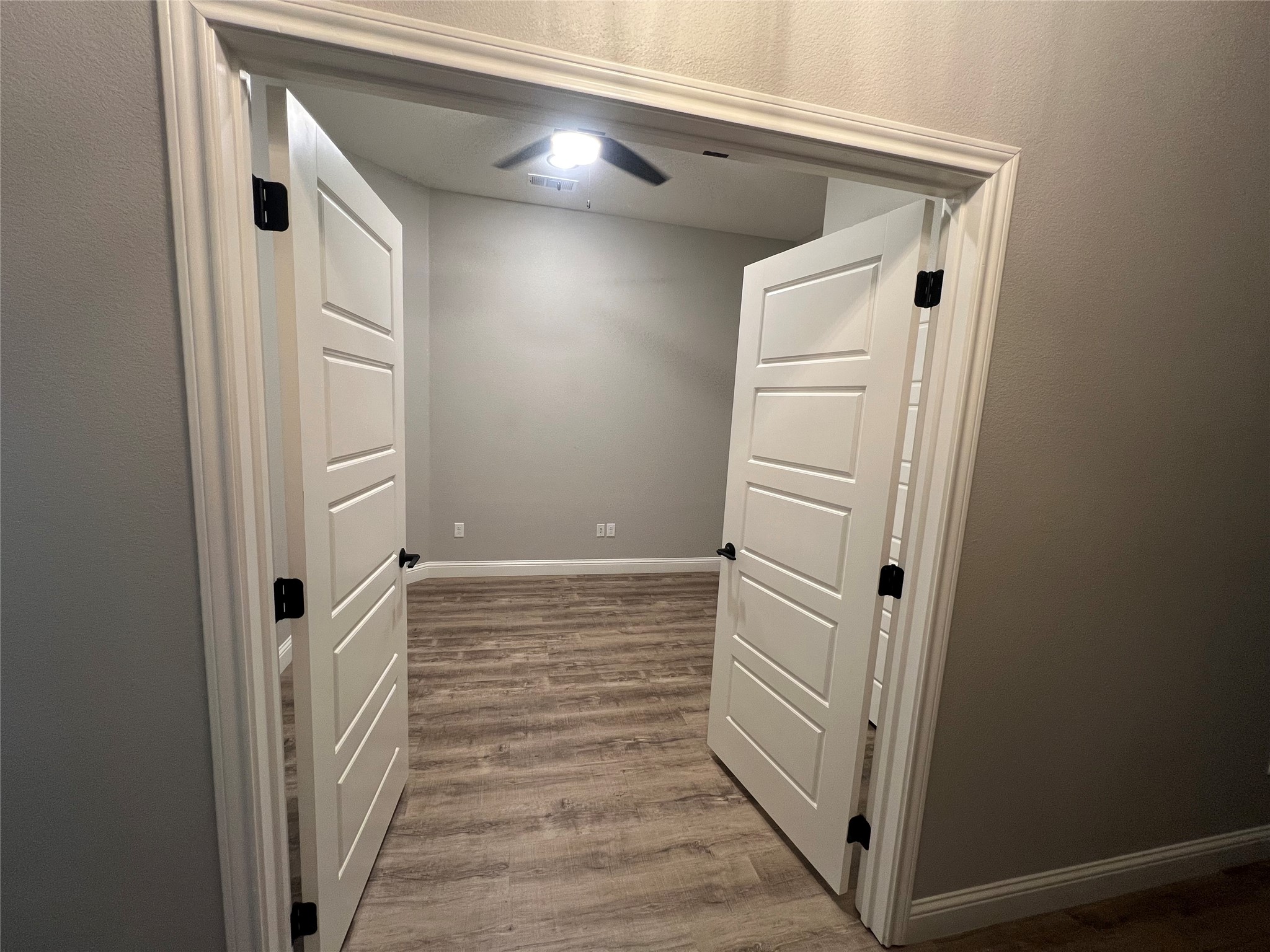 505 S Sky Court Granbury TX 76049