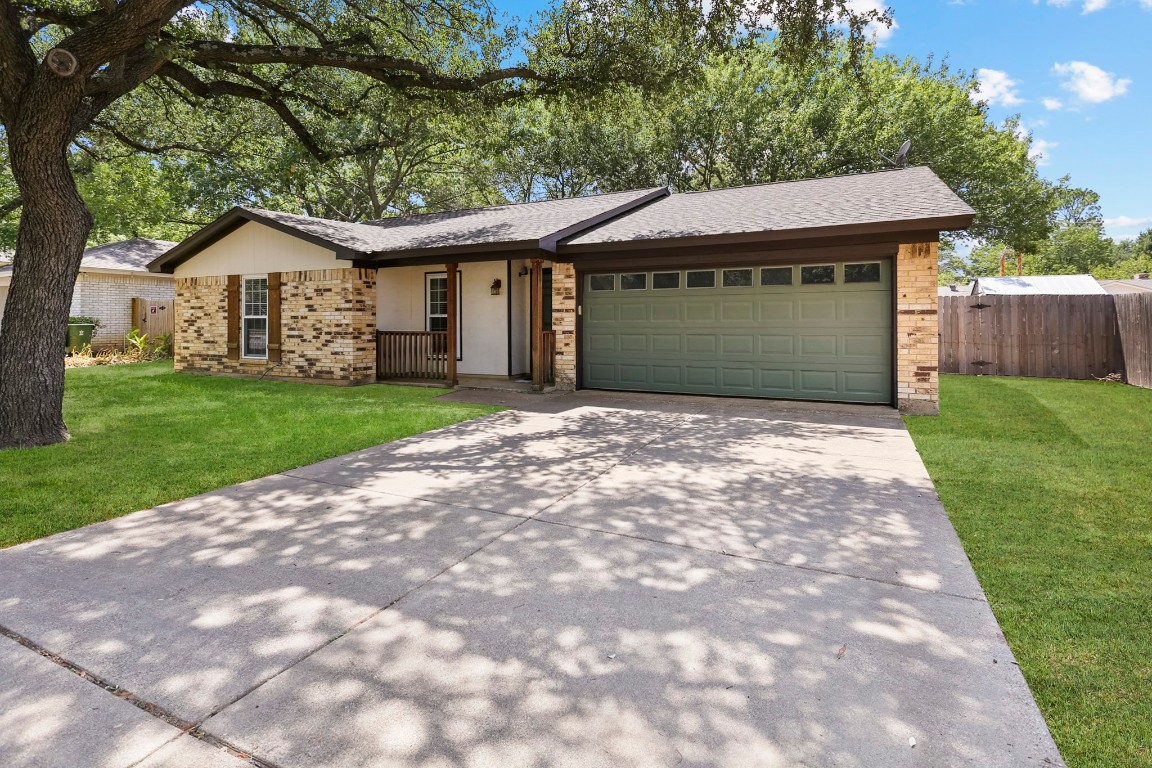 804 Del Mar Lane Arlington TX 76012