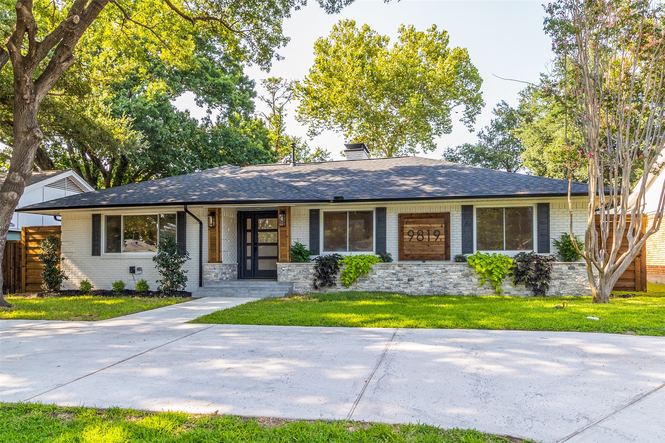 9819 Fitzroy Drive Dallas TX 75238