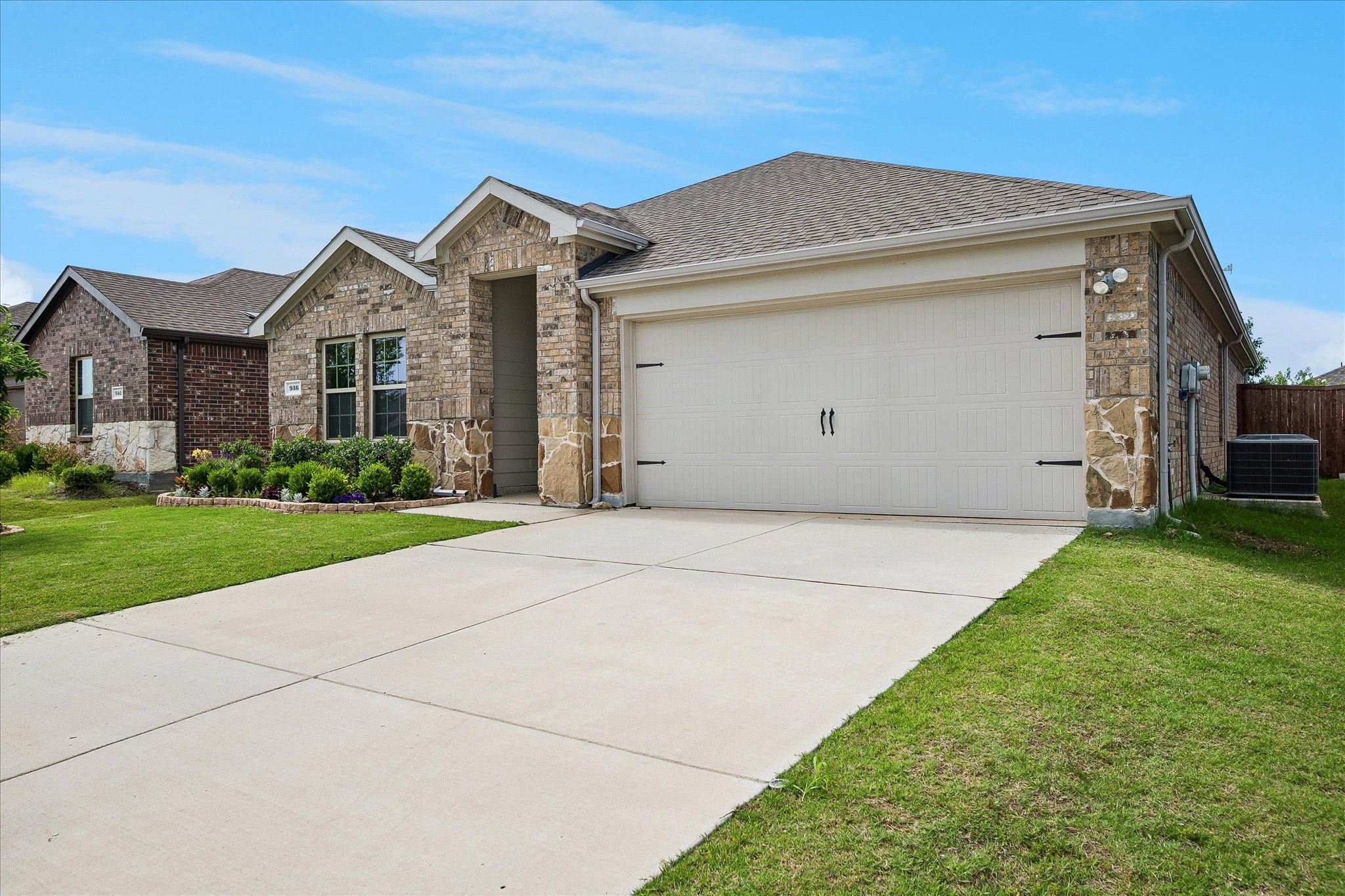 936 Glover Drive Aubrey TX 76227